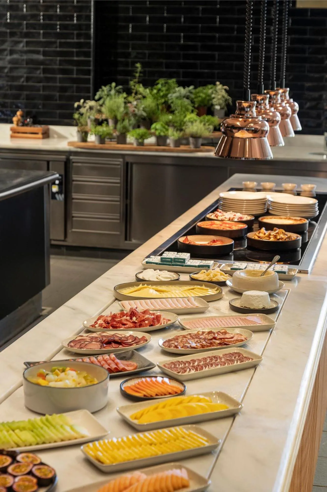 Buffet breakfast in EVOLUTION Cascais-Estoril Hotel