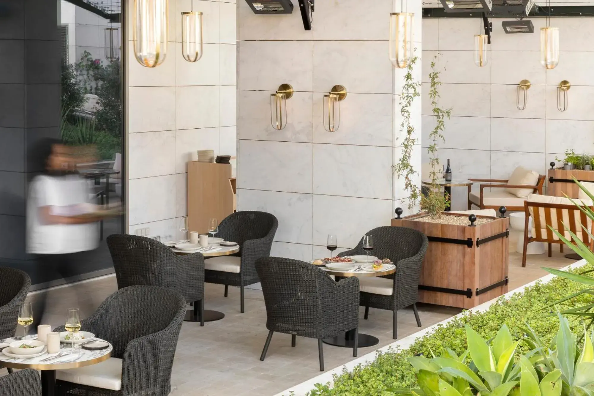 Restaurant/places to eat in EVOLUTION Cascais-Estoril Hotel Restaurant/places to eat in EVOLUTION Cascais-Estoril Hotel