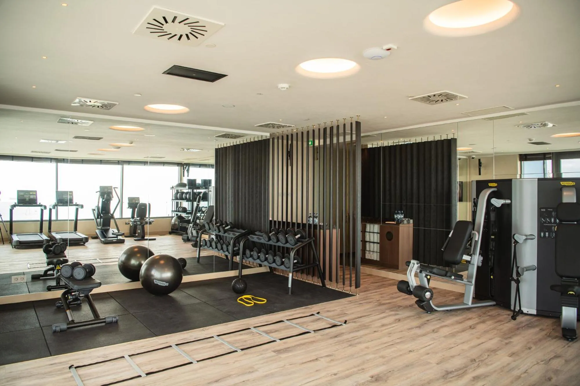 Fitness centre/facilities in EVOLUTION Cascais-Estoril Hotel
