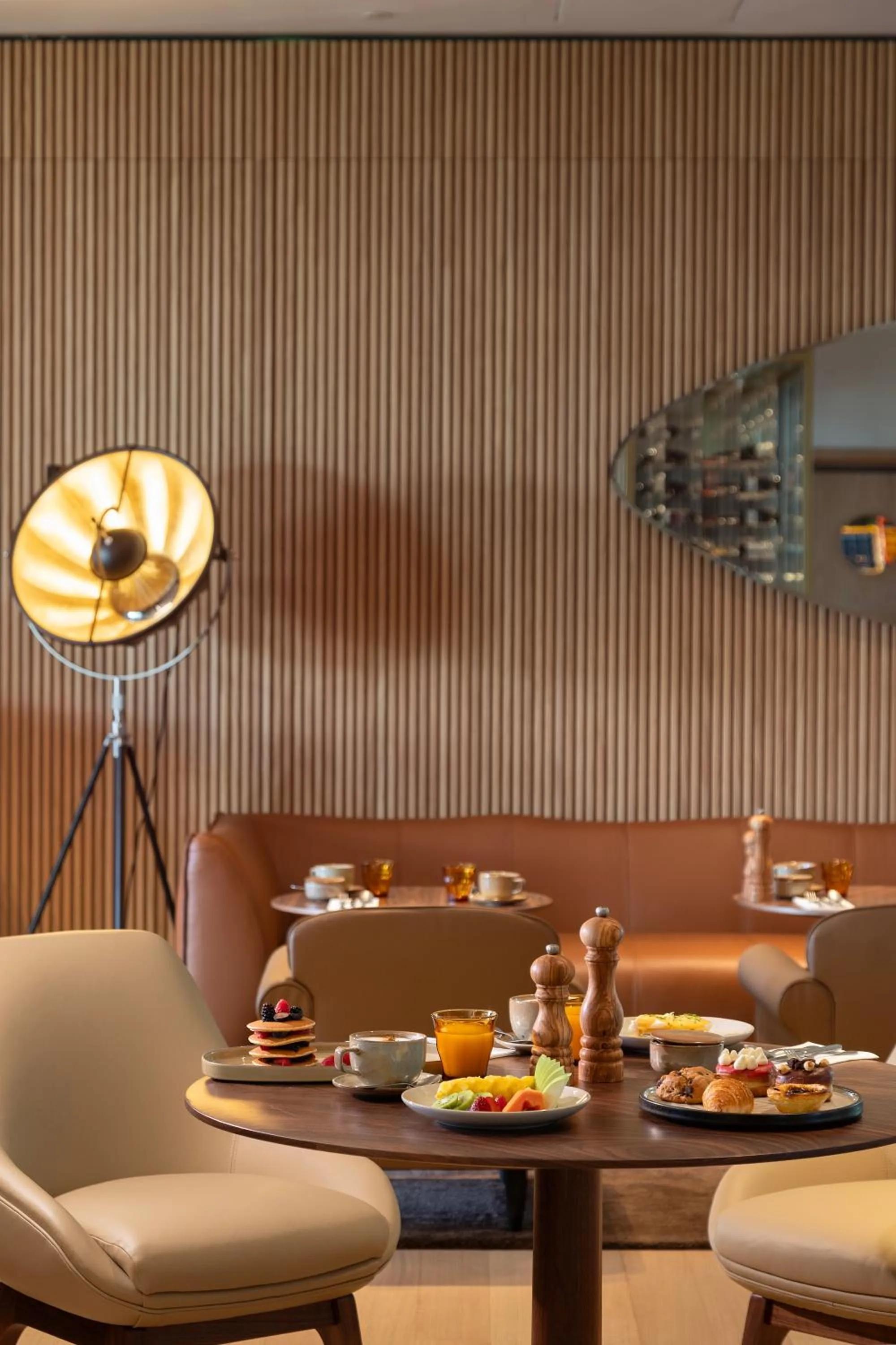 Food in EVOLUTION Cascais-Estoril Hotel