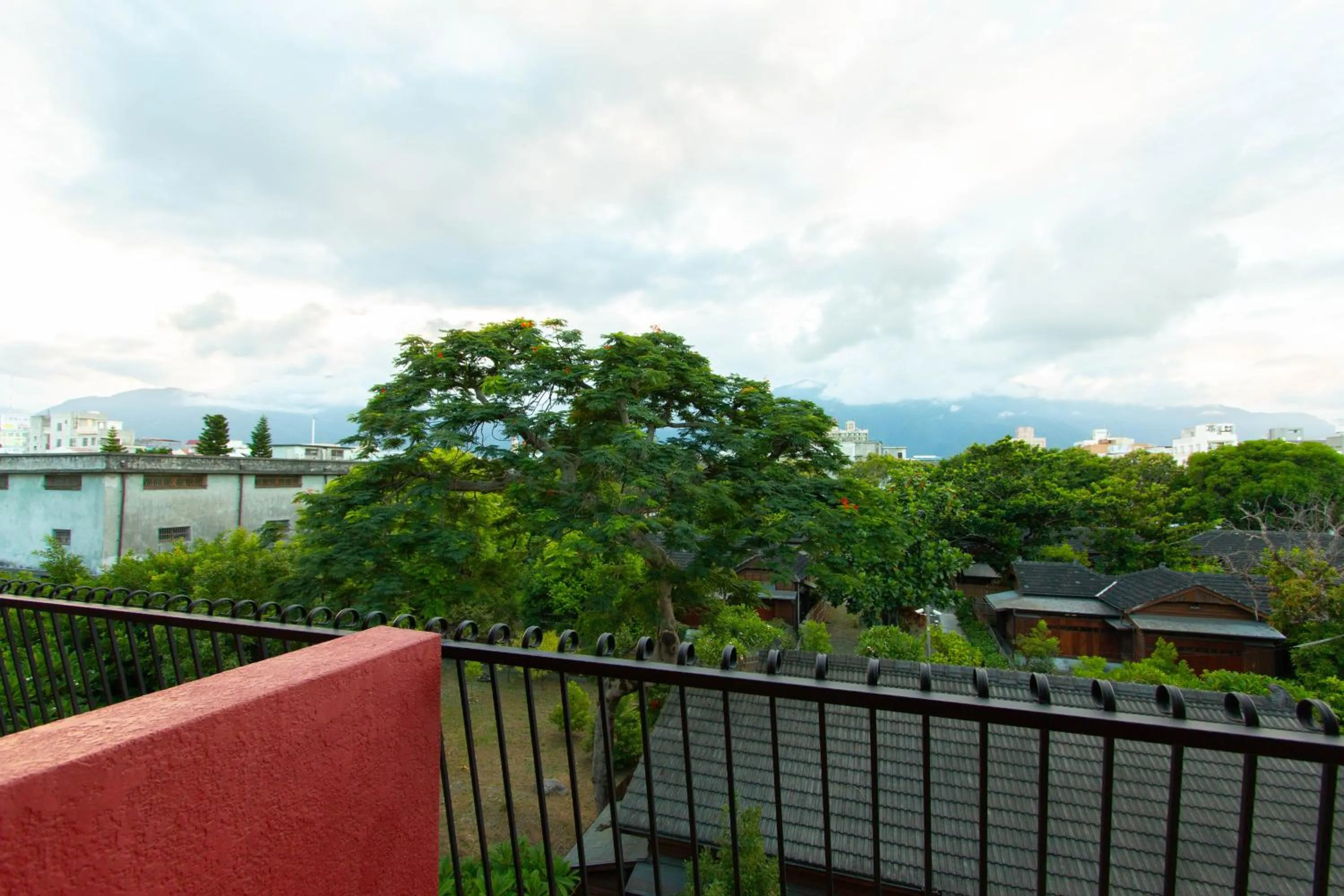 Mountain view in Love Inn