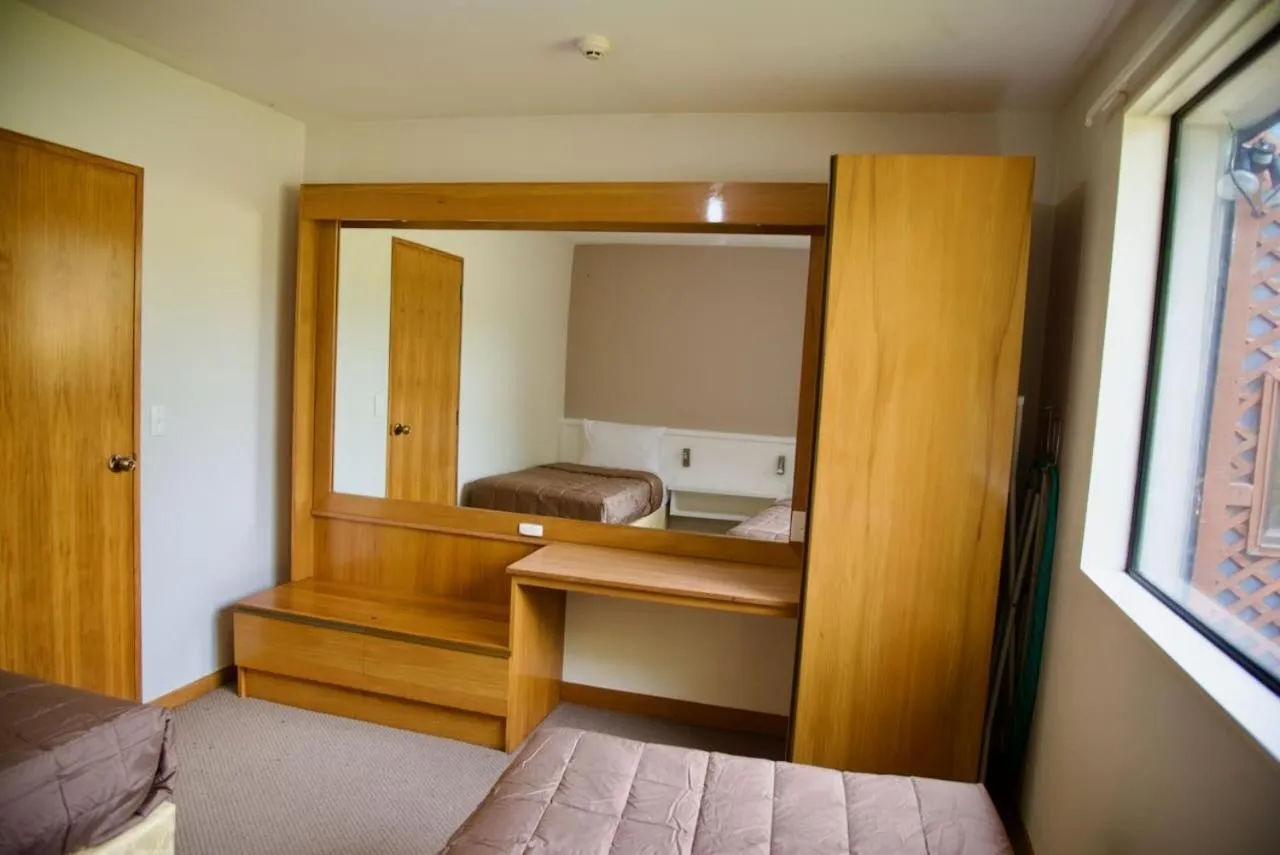 Bed in Aotea Lodge Porirua