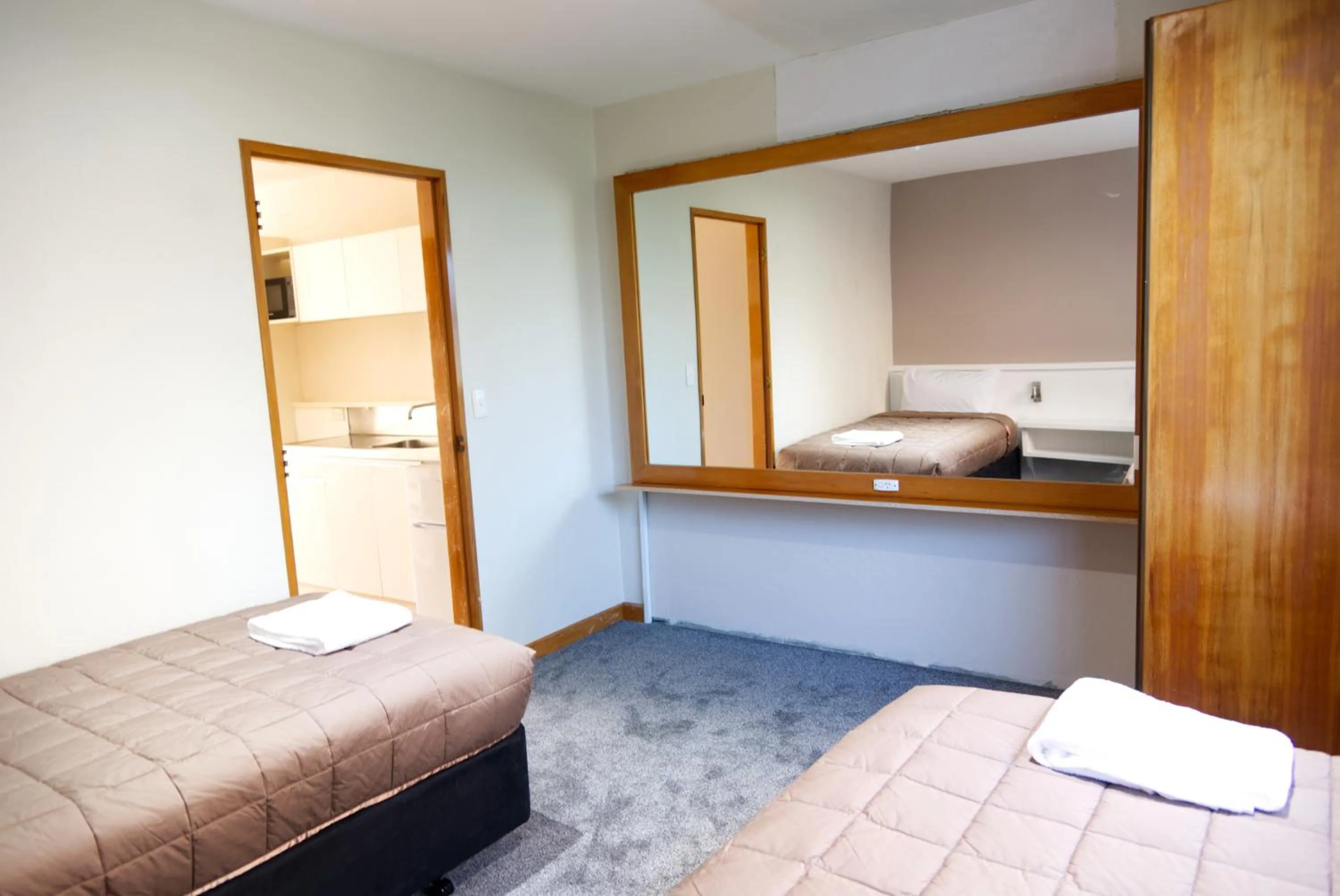 Bed in Aotea Lodge Porirua