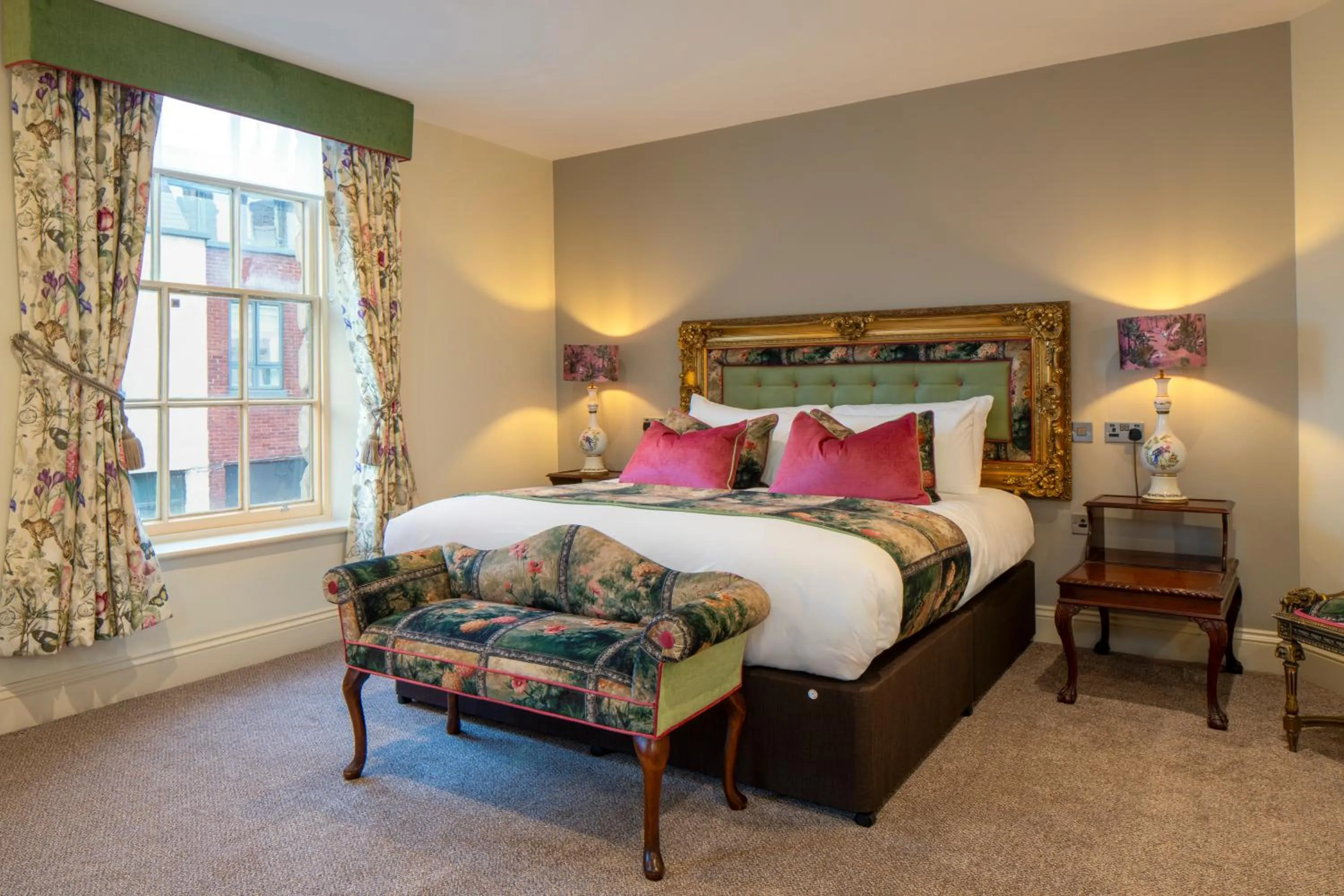 Bedroom, Bed in The Warwick Arms Hotel - The Coaching Inn Group