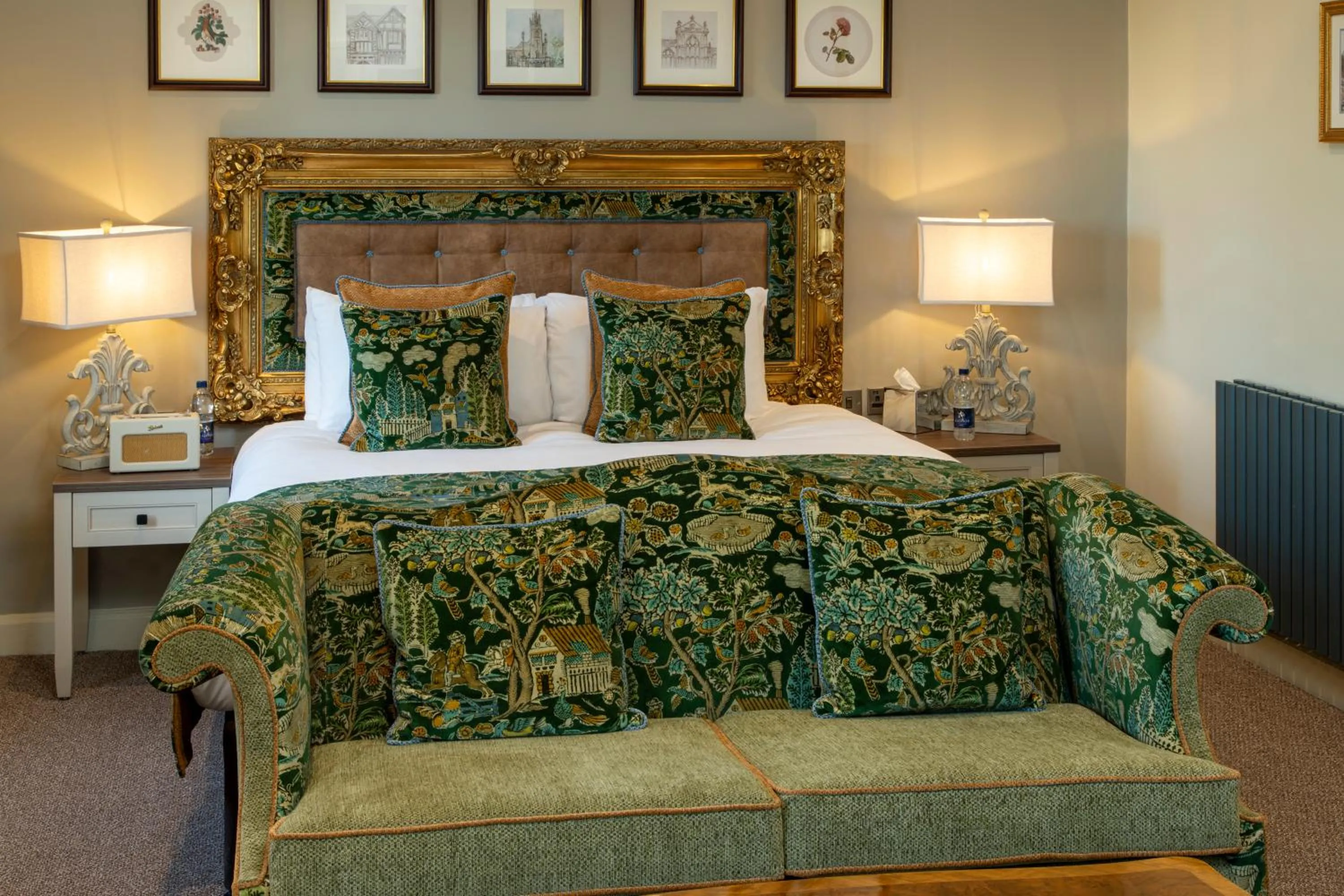 Bedroom, Bed in The Warwick Arms Hotel - The Coaching Inn Group