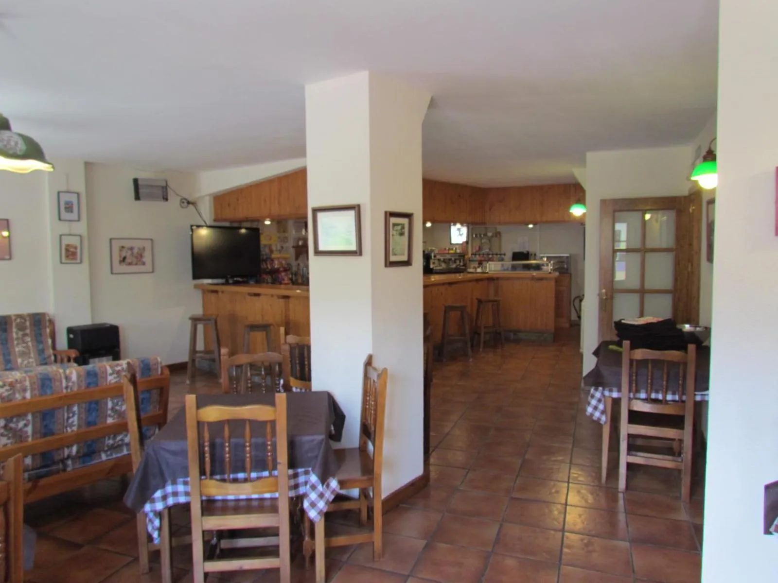 Lounge or bar in Hotel Las Nieves