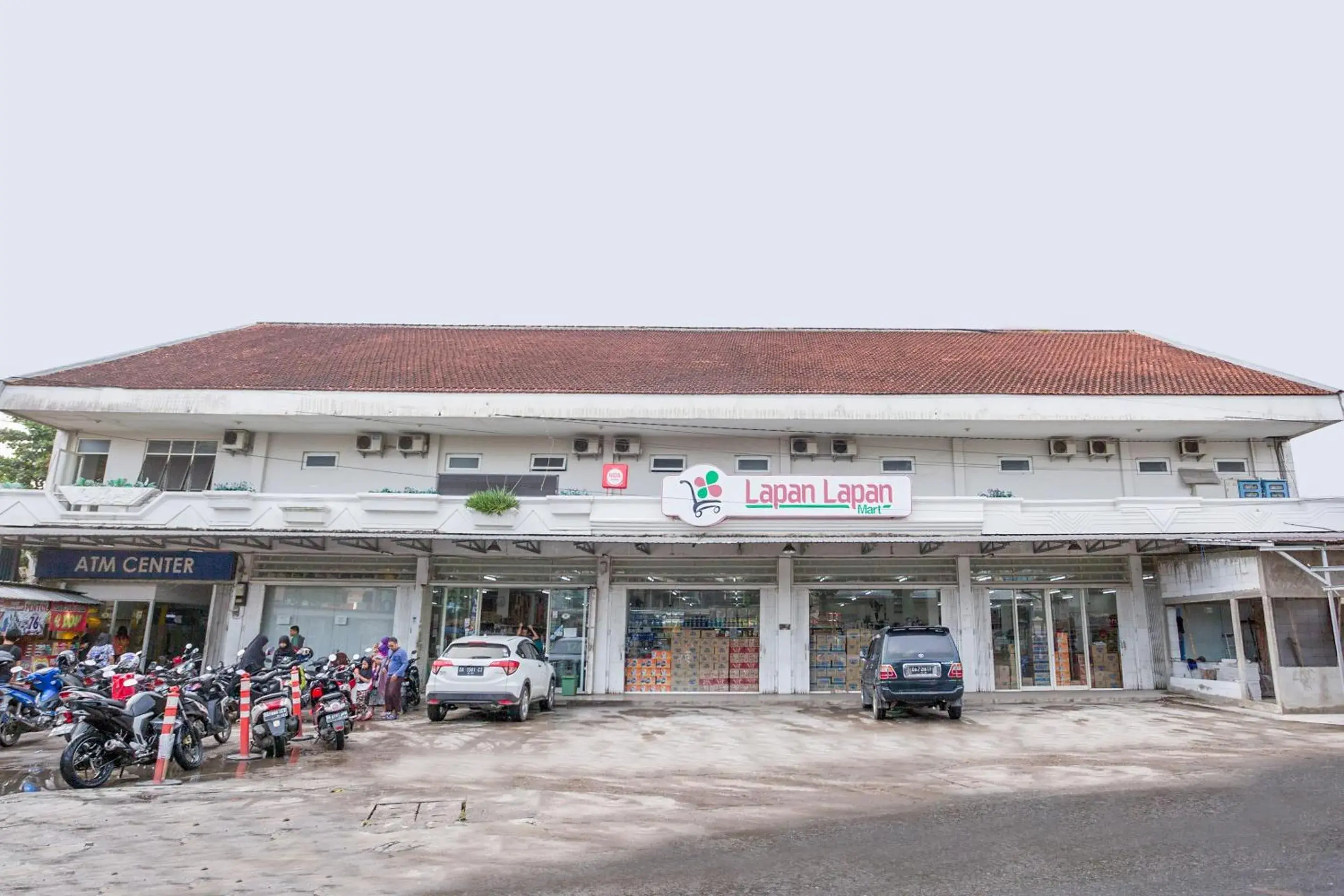 Facade/entrance in Hotel O Lapan Lapan Facade/entrance in Hotel O Lapan Lapan