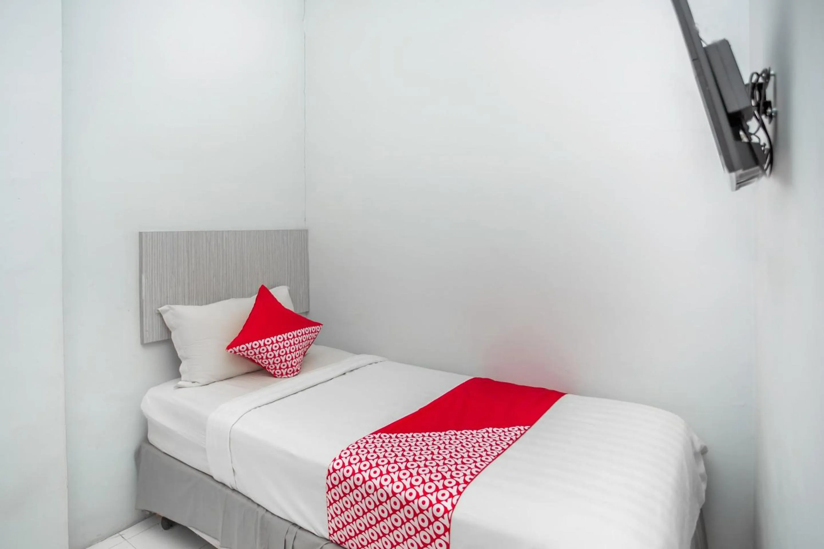 Bedroom, Bed in Hotel O Lapan Lapan