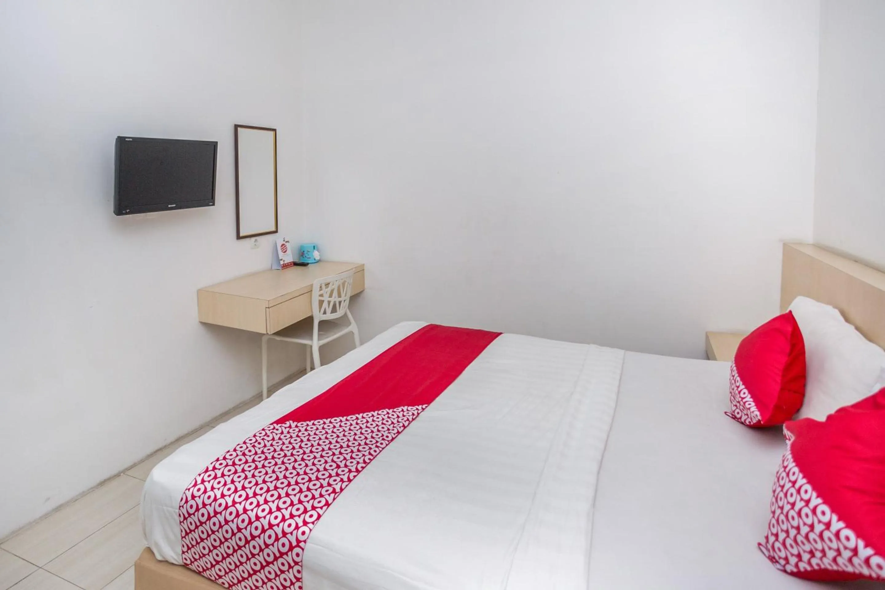 Bedroom, Bed in Hotel O Lapan Lapan