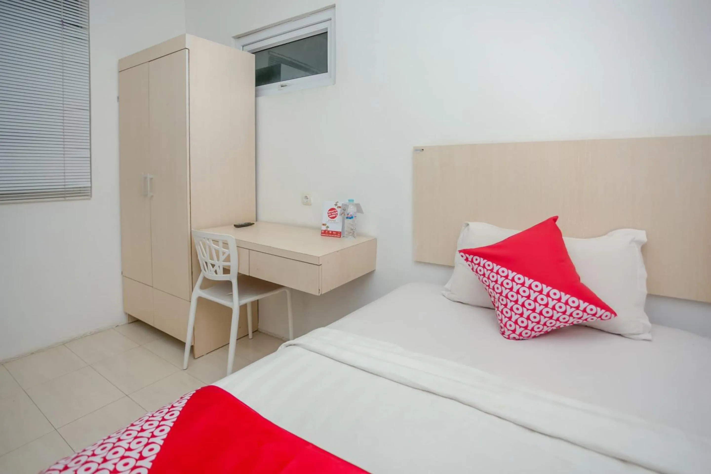 Bedroom, Bed in Hotel O Lapan Lapan