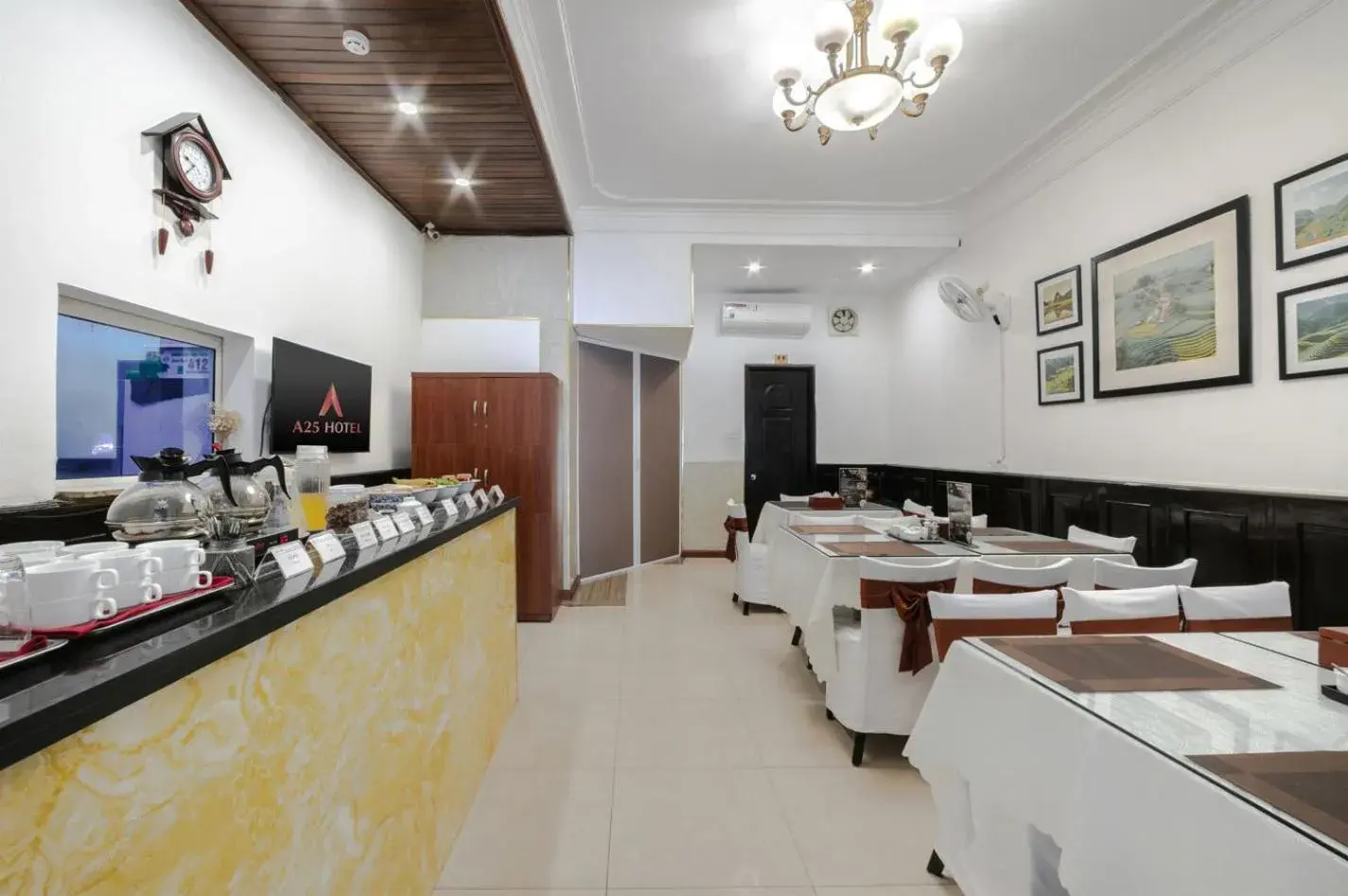 Restaurant/places to eat in A25 Hotel - 96 Hai Bà Trưng Restaurant/places to eat in A25 Hotel - 96 Hai Bà Trưng