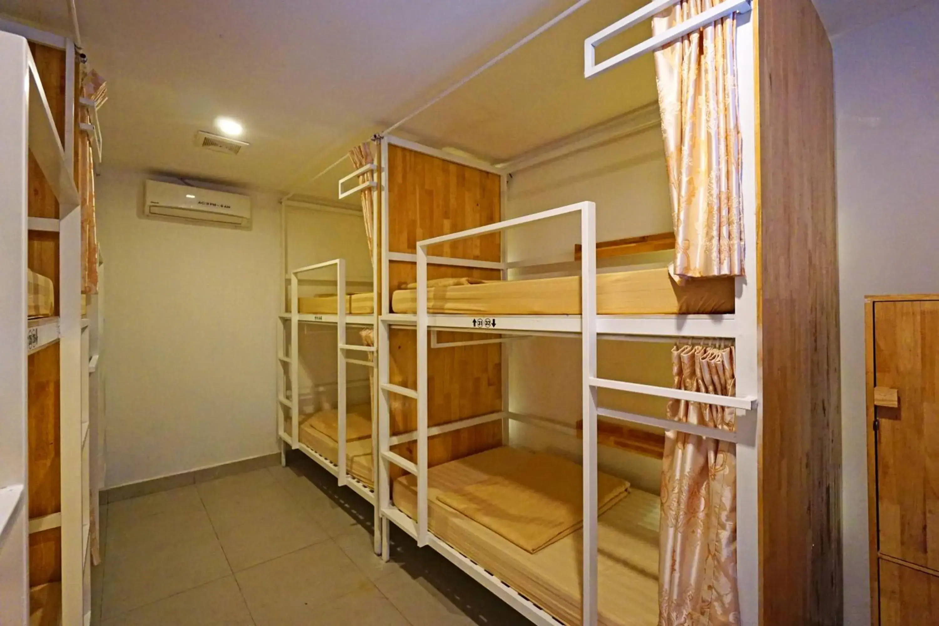 bunk bed, Bed in Onederz Koh Rong Sanloem bunk bed, Bed in Onederz Koh Rong Sanloem