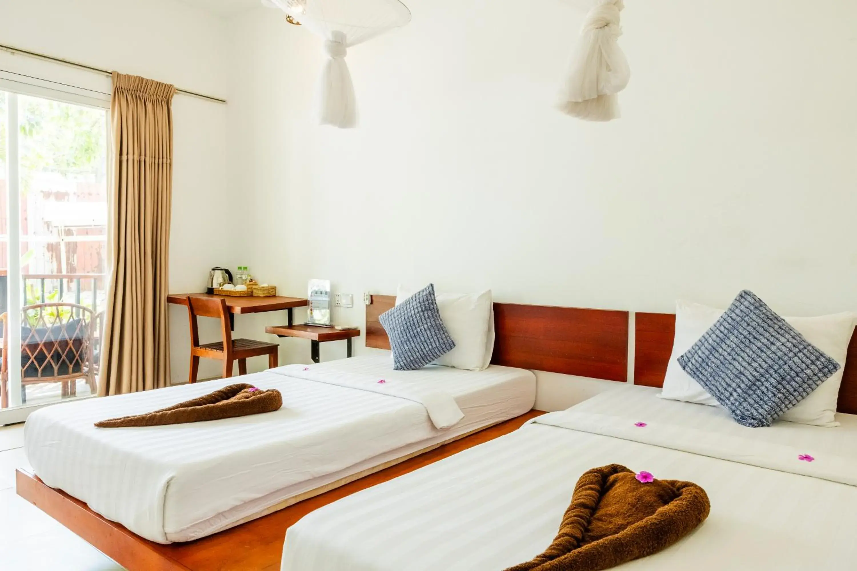 Bed in Onederz Koh Rong Sanloem Bed in Onederz Koh Rong Sanloem