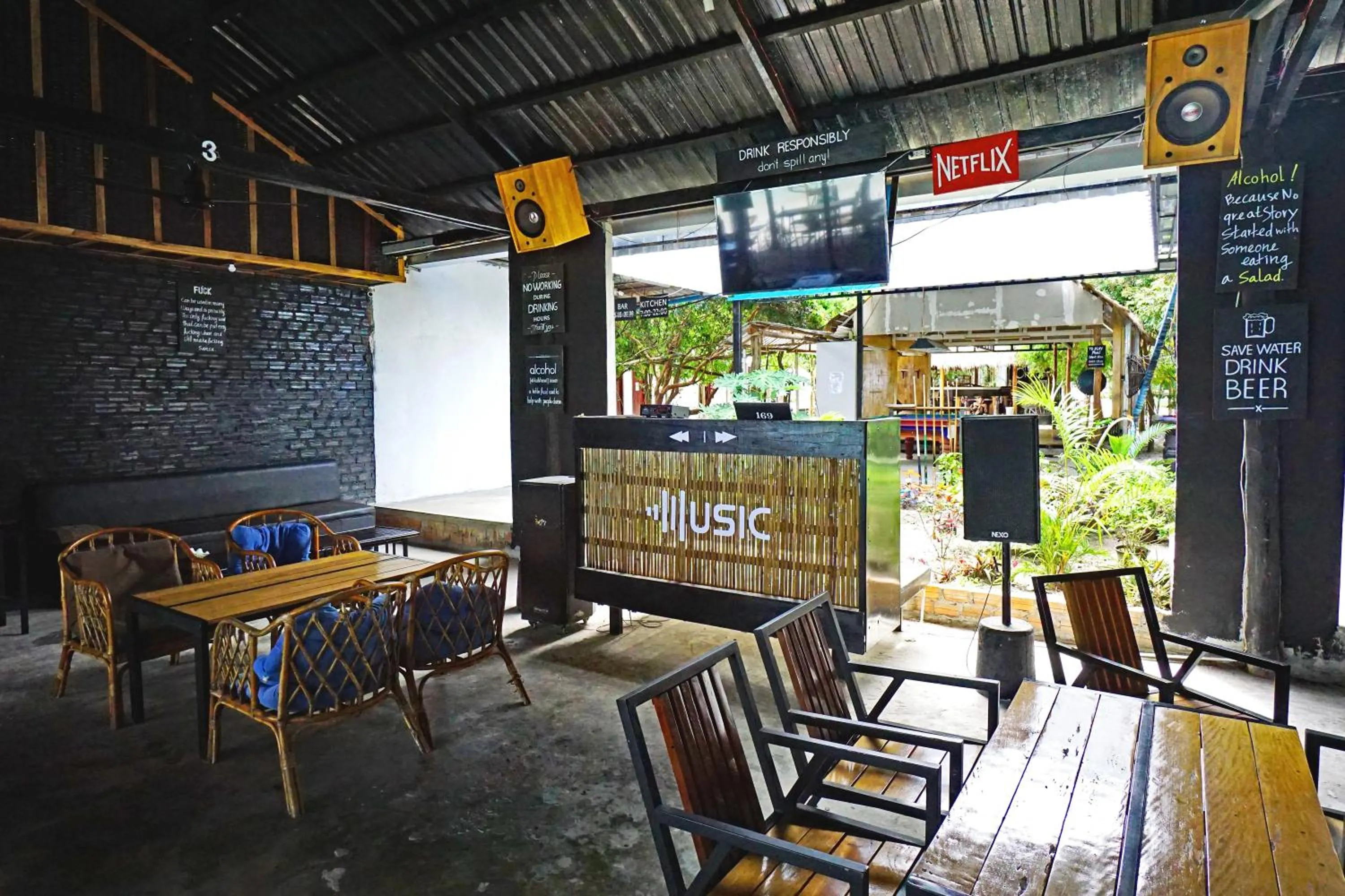 Restaurant/places to eat in Onederz Koh Rong Sanloem