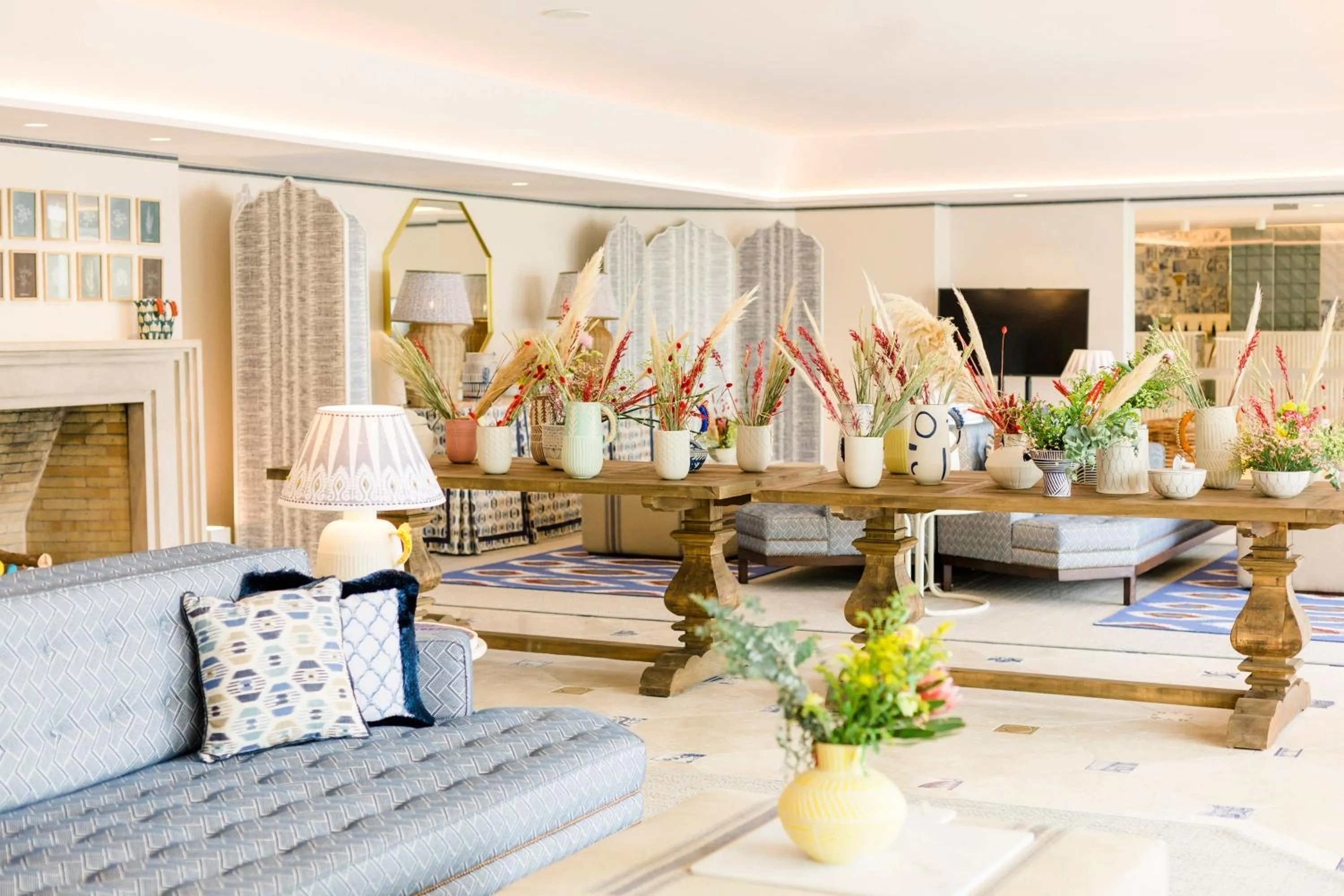 Lobby or reception in The Albatroz Hotel