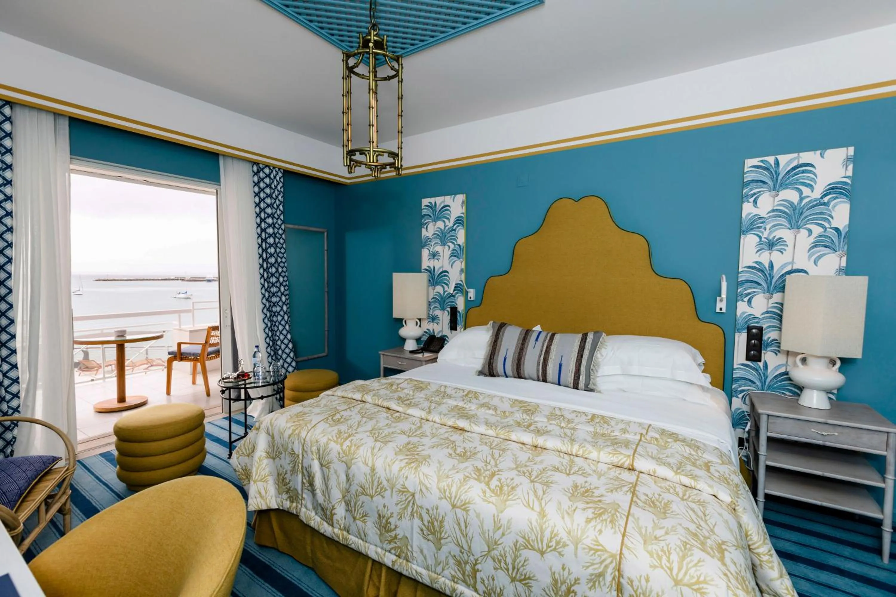 Bedroom, Bed in The Albatroz Hotel