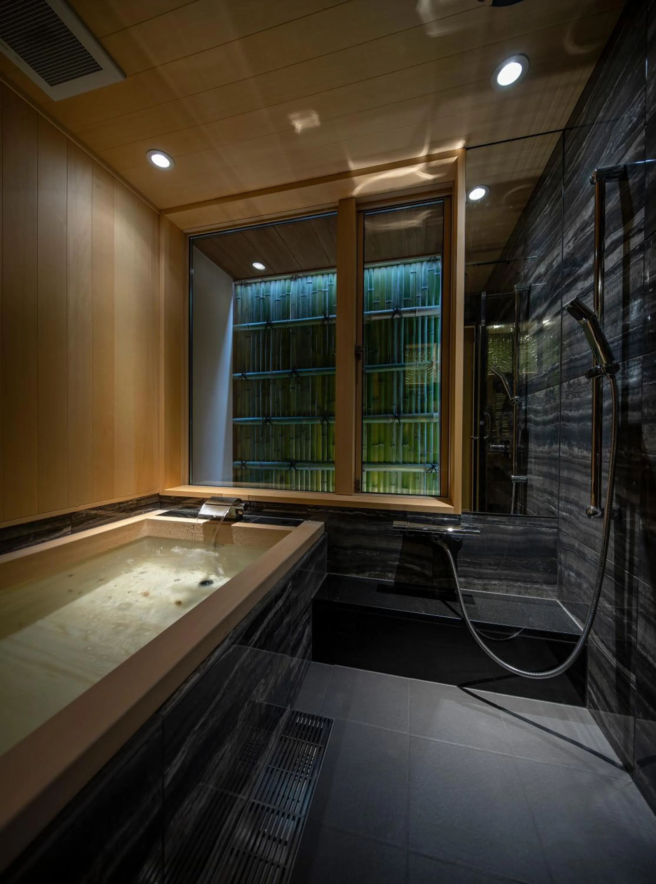 Bathroom in Campton Kiyomizu Vacation Rental