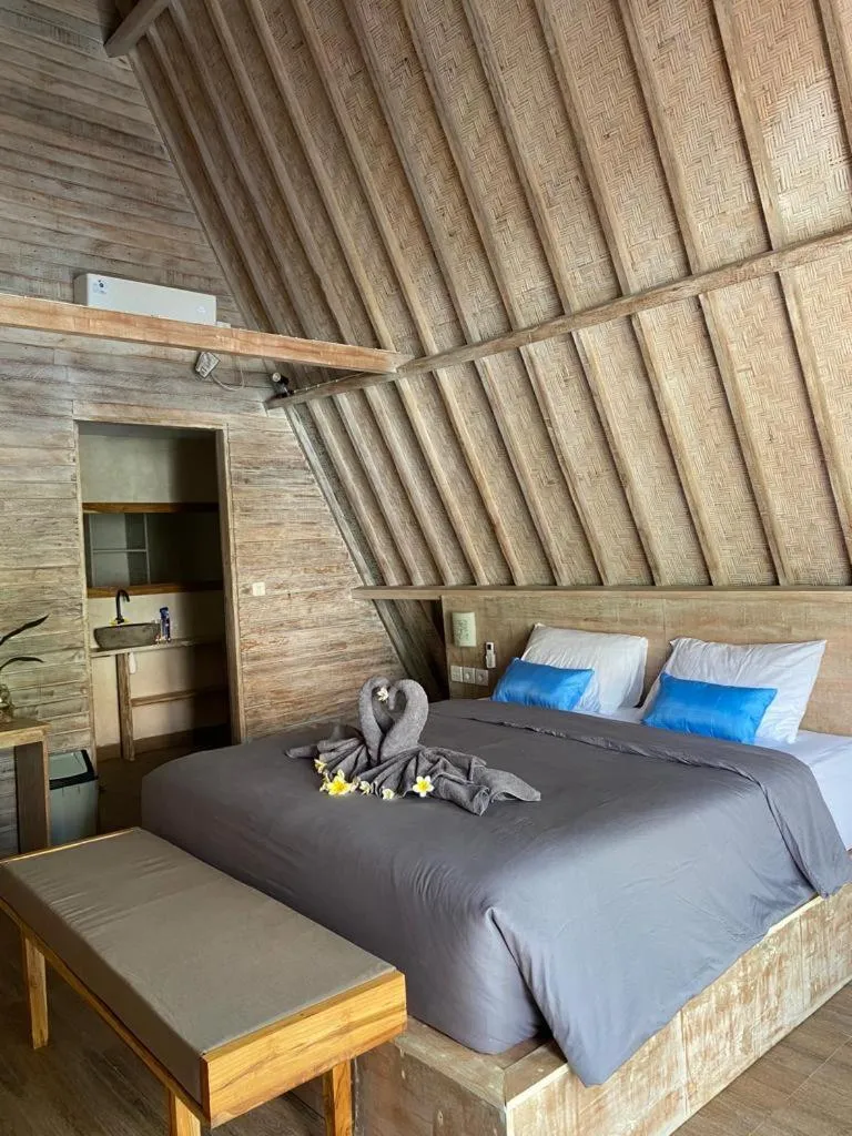 Bedroom, Bed in Kuri Garden Cottage