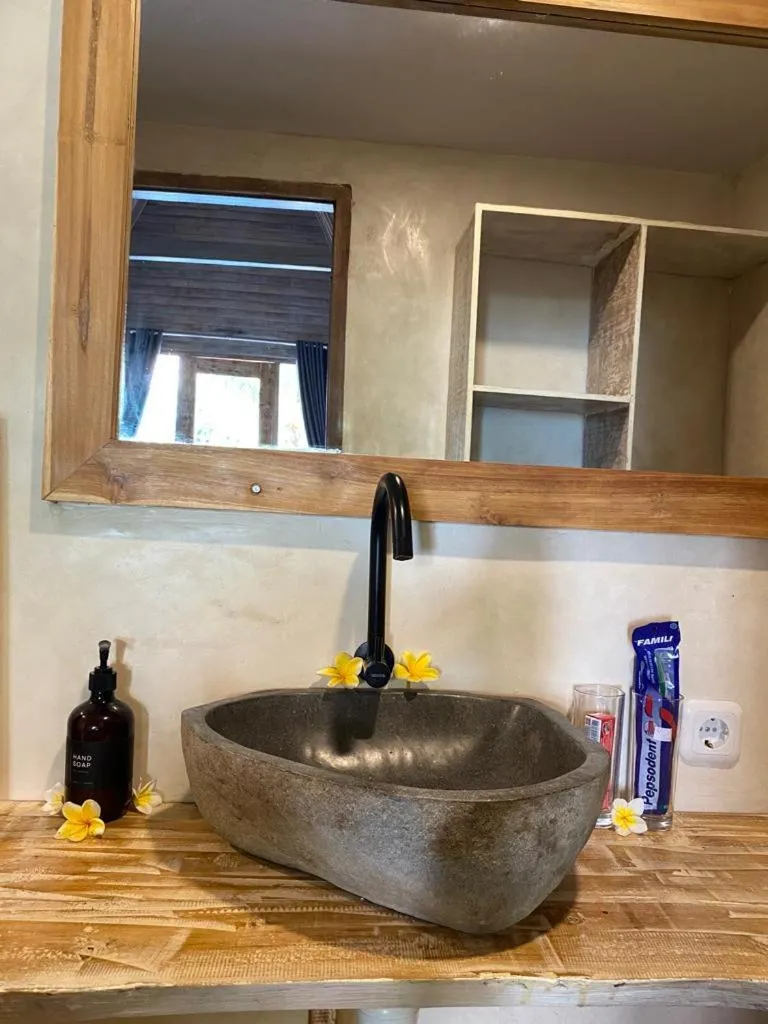 Bathroom in Kuri Garden Cottage