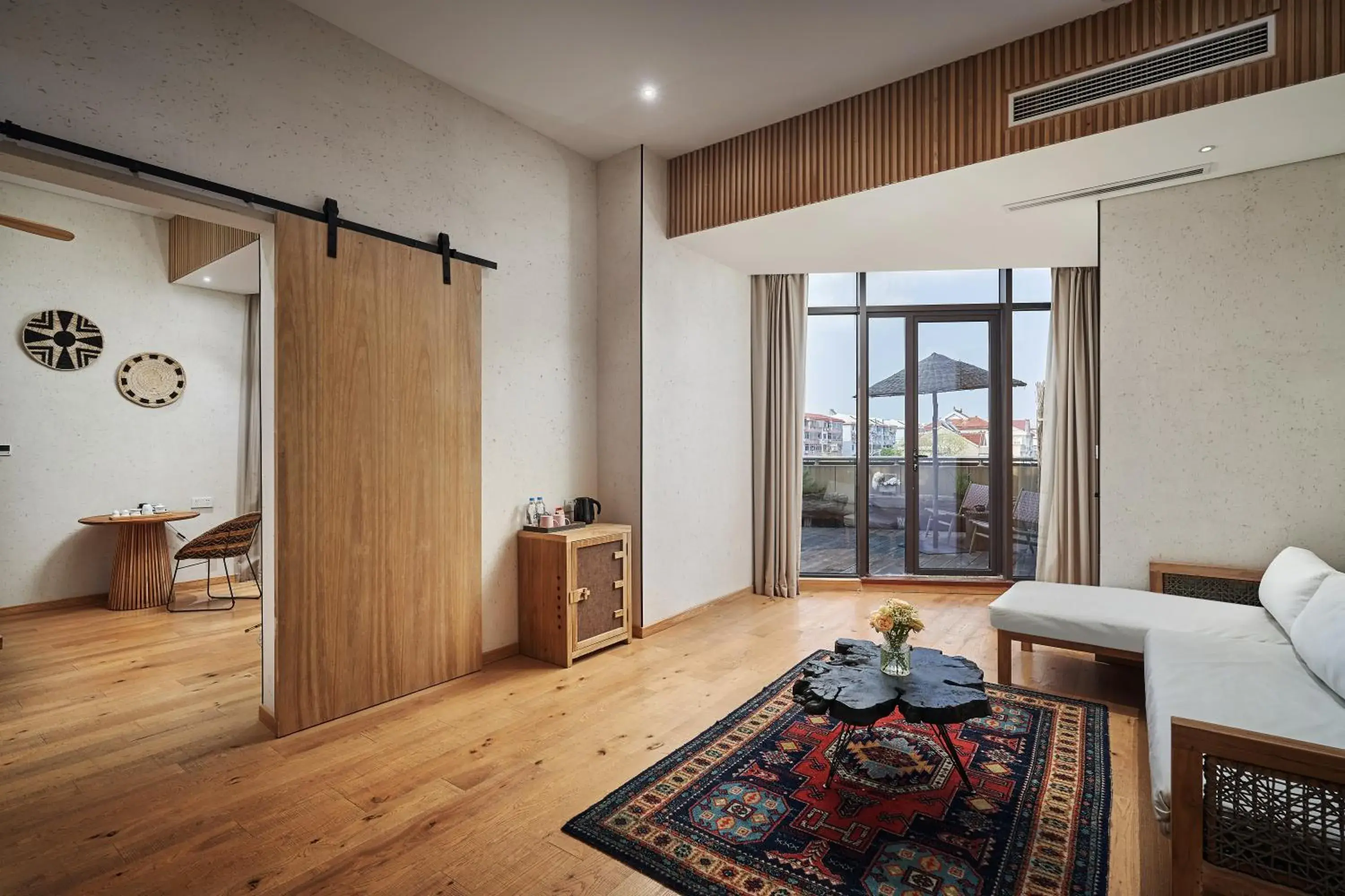 Living room in Manli Hotel Shanghai Pudong Airport Branch -Provide free shuttle buses to Pudong Airport and Disneyland Living room in Manli Hotel Shanghai Pudong Airport Branch -Provide free shuttle buses to Pudong Airport and Disneyland