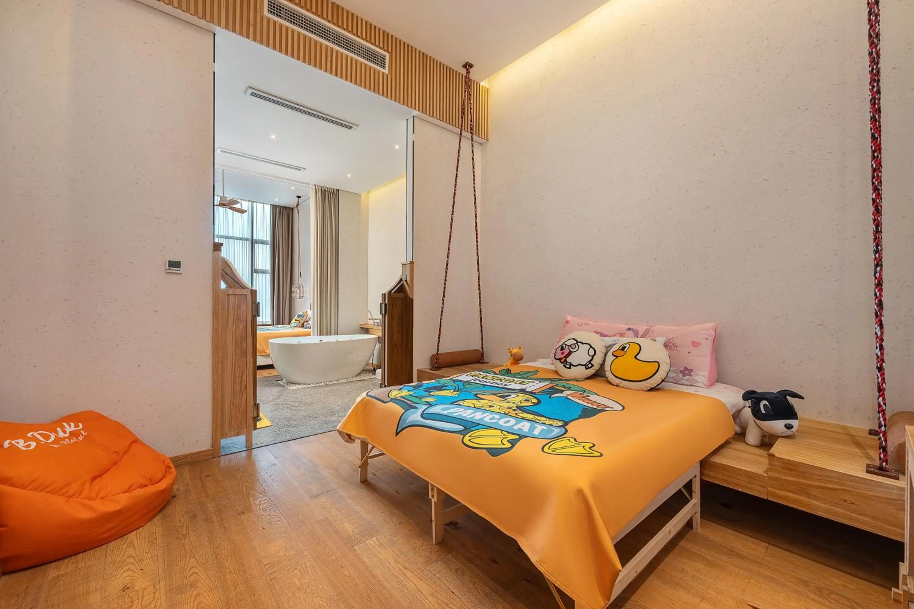 Bed in Manli Hotel Shanghai Pudong Airport Branch -Provide free shuttle buses to Pudong Airport and Disneyland