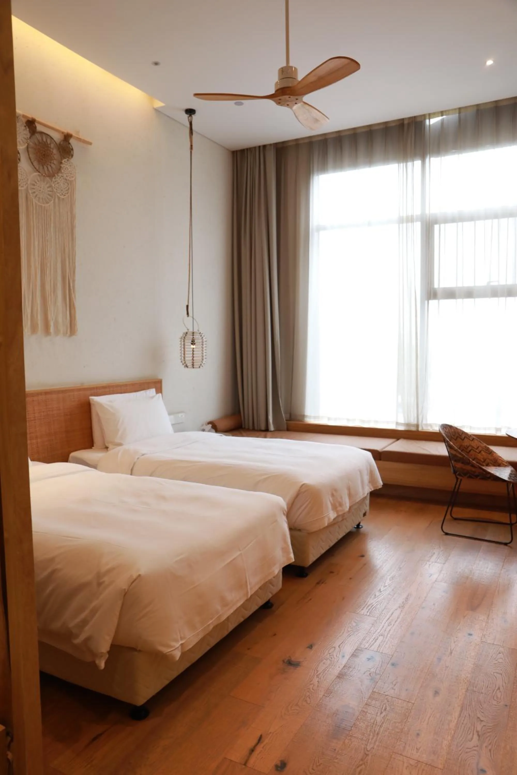 Bed in Manli Hotel Shanghai Pudong Airport Branch -Provide free shuttle buses to Pudong Airport and Disneyland