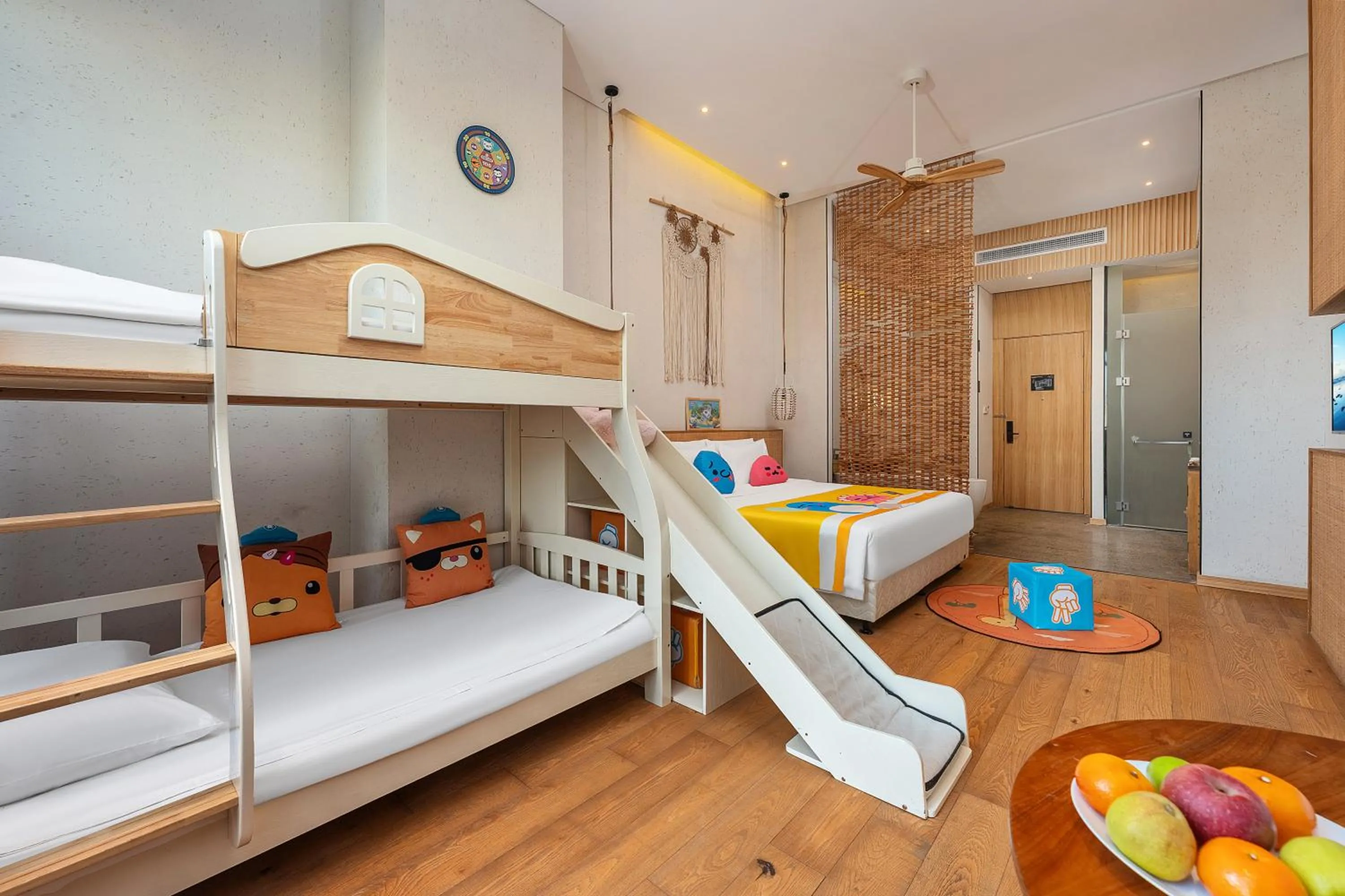 Bed in Manli Hotel Shanghai Pudong Airport Branch -Provide free shuttle buses to Pudong Airport and Disneyland