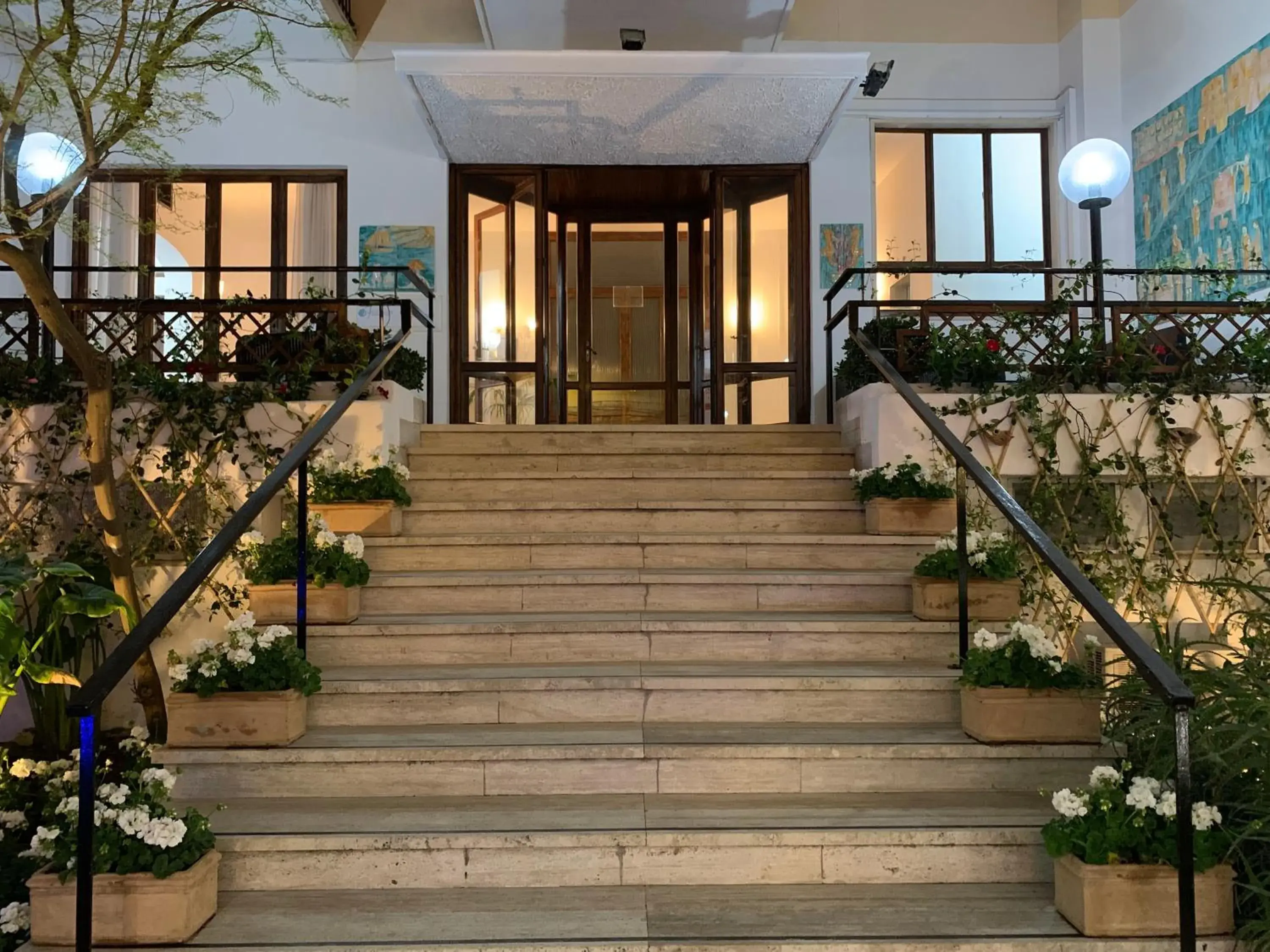 Facade/entrance in Hotel Conte Facade/entrance in Hotel Conte