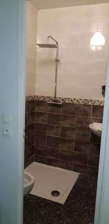 Bathroom in Terminus Fontainebleau Avon