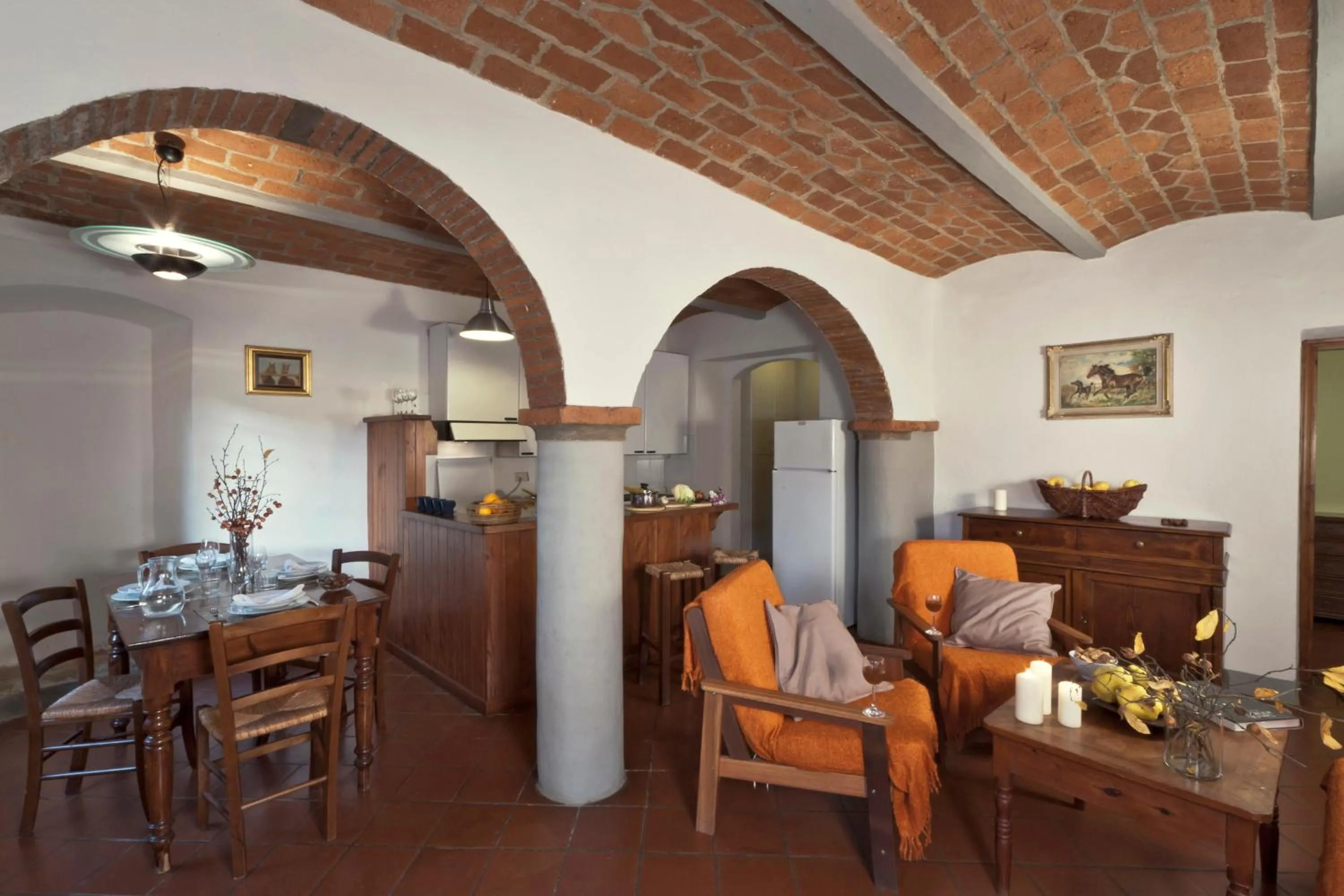 Dining area in Castello di Pratelli
