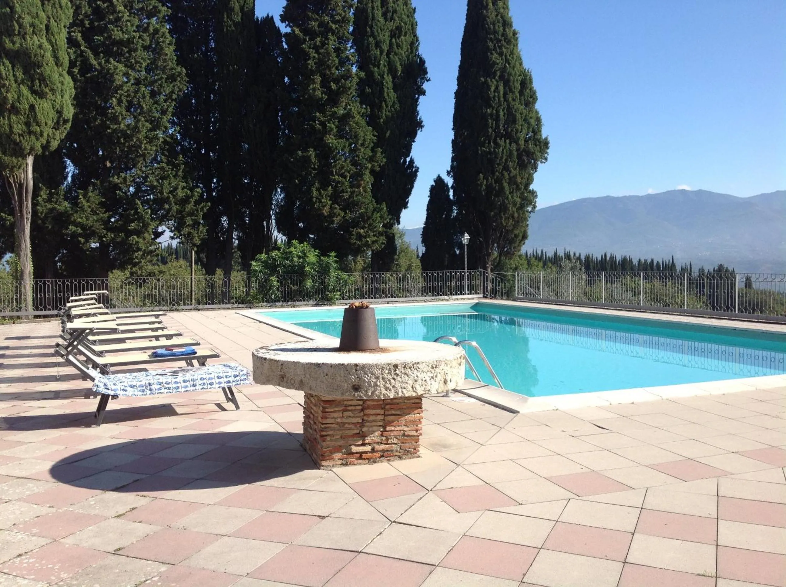 Swimming pool in Castello di Pratelli
