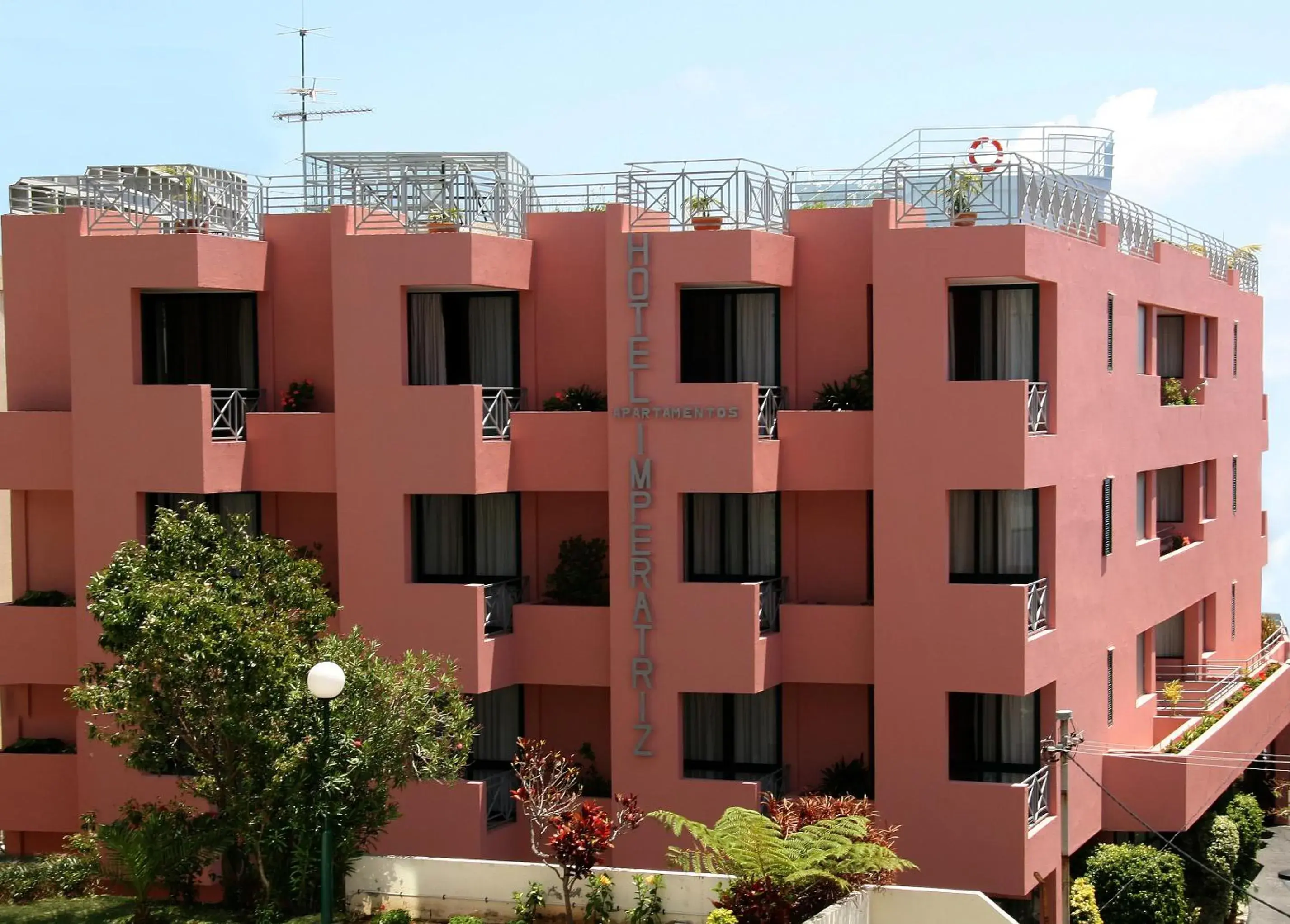 Property building in Aparthotel Imperatriz Property building in Aparthotel Imperatriz