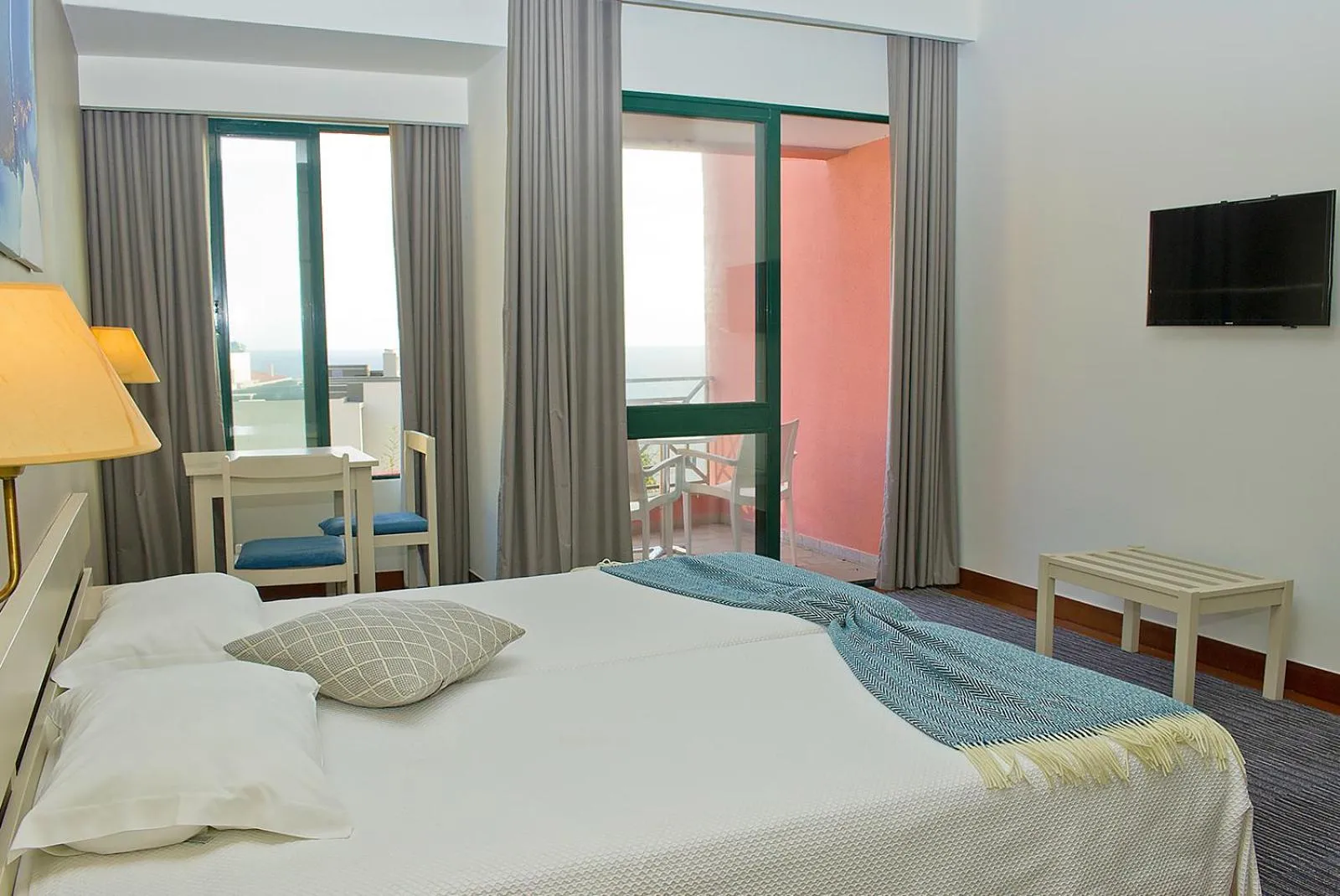 Sea view, Bed in Aparthotel Imperatriz