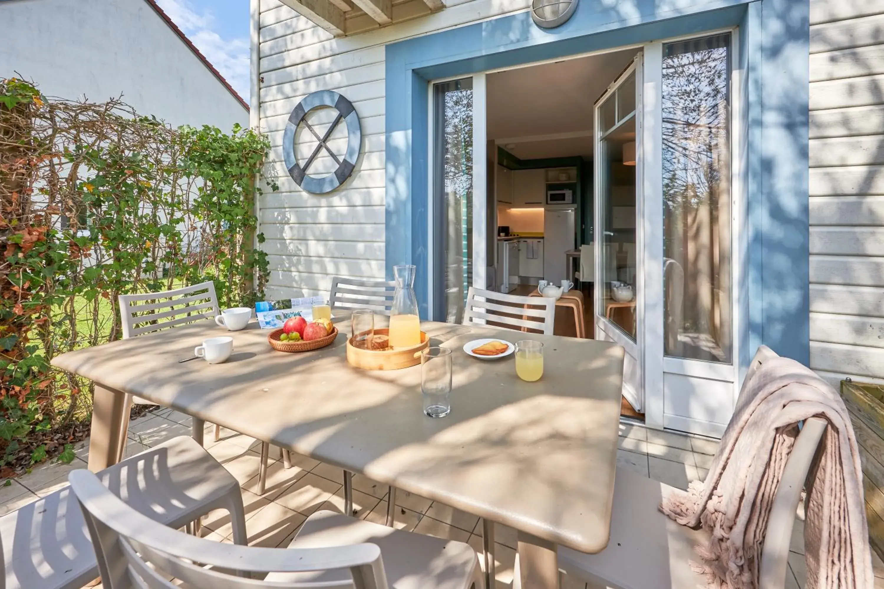 Two-Bedroom House with Terrace (6 People) in Pierre & Vacances Résidence Le Chant des Oiseaux Two-Bedroom House with Terrace (6 People) in Pierre & Vacances Résidence Le Chant des Oiseaux