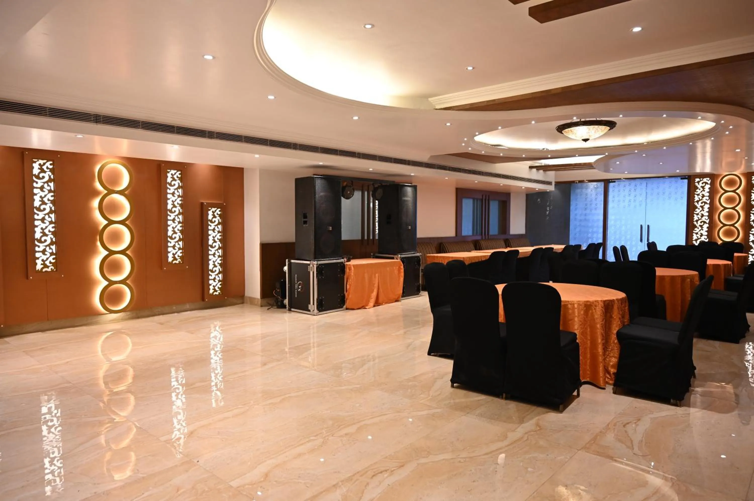 Banquet/Function facilities in Hotel Lawrence