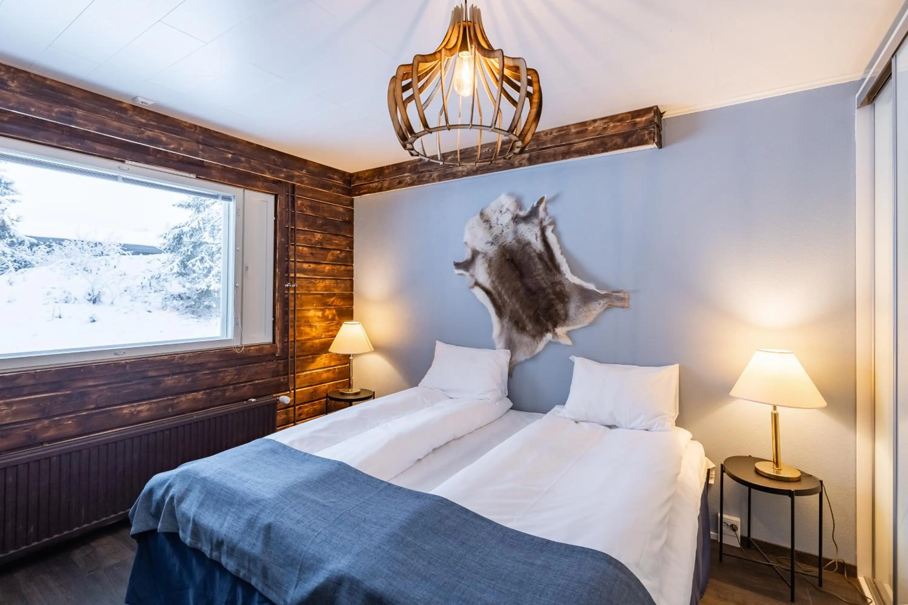 Bed in Hotel Metsähirvas