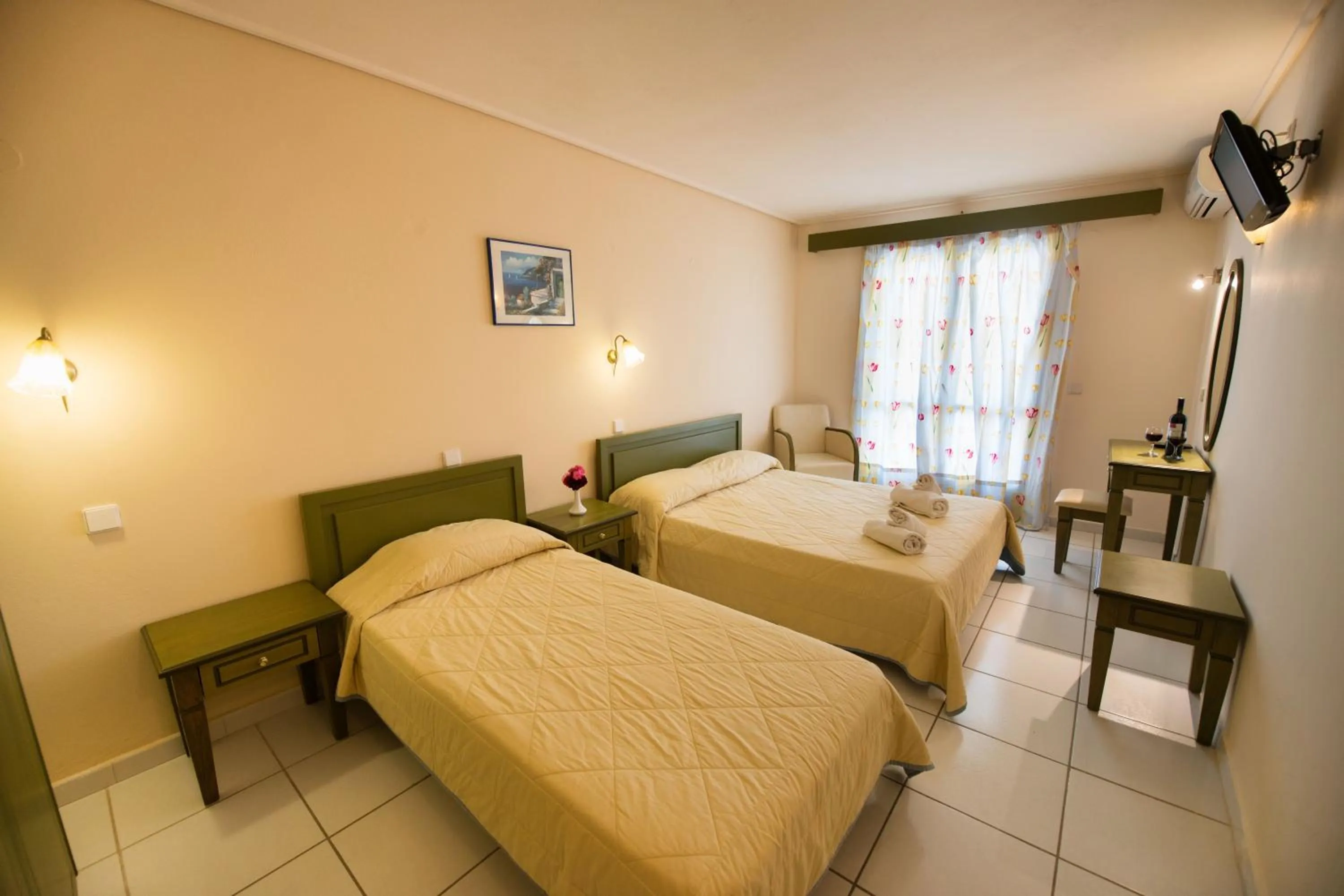 Photo of the whole room, Bed in Hotel Niras