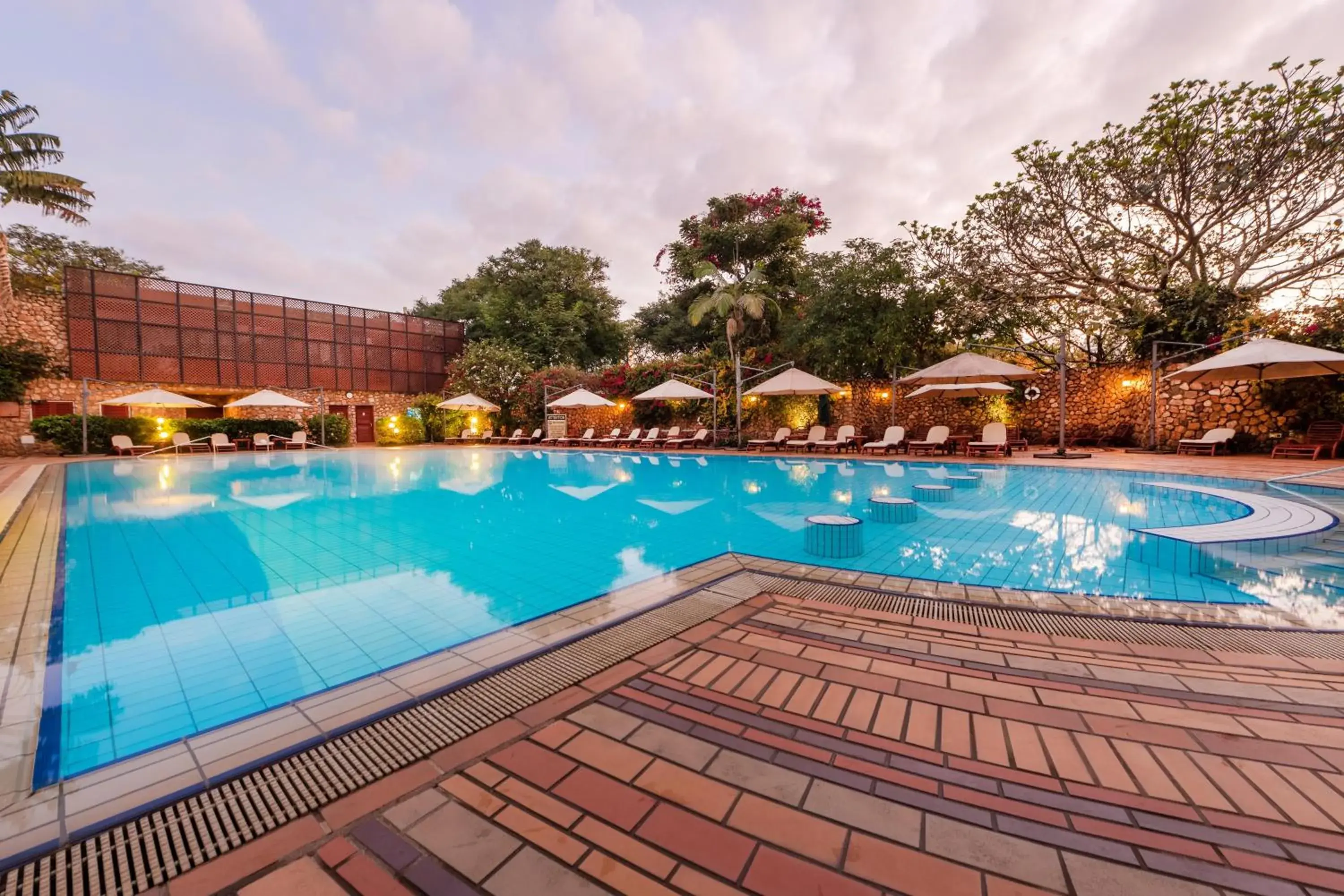 Swimming pool in Nairobi Serena Hotel Swimming pool in Nairobi Serena Hotel