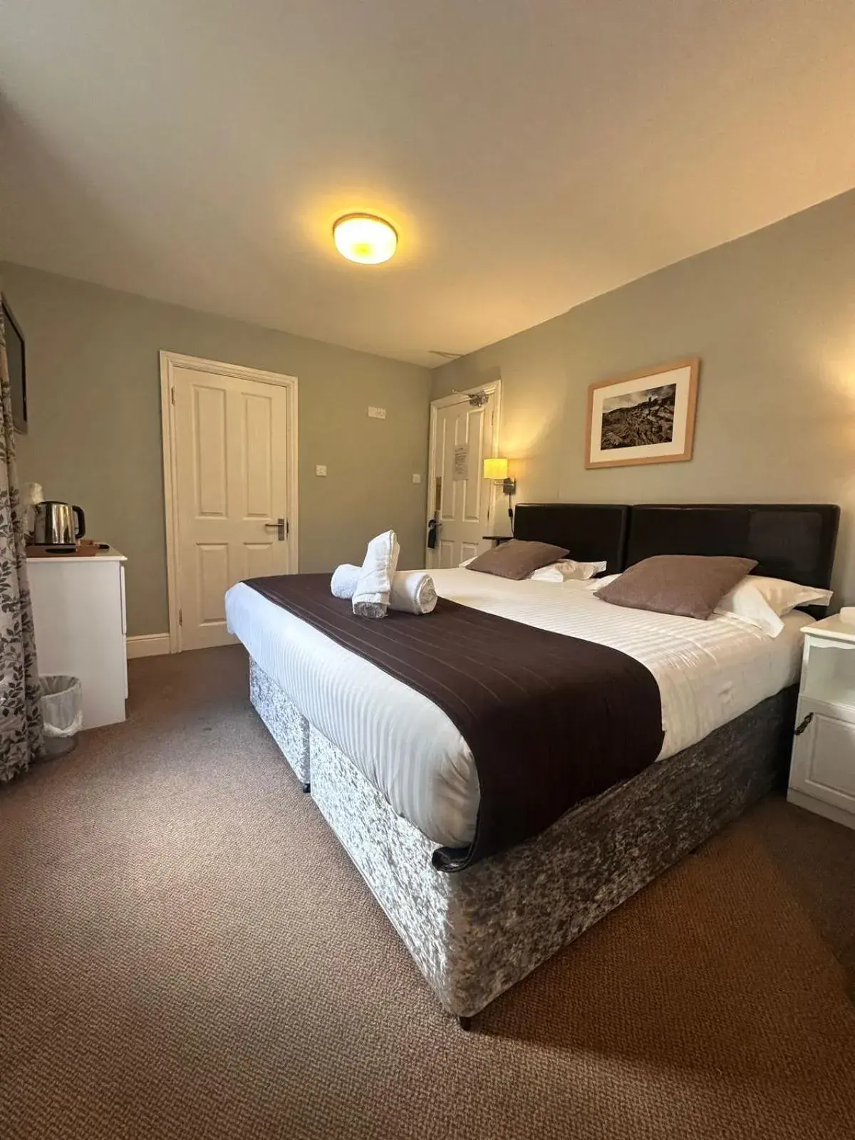 Budget Double or Twin Room in Ellan Vannin Hotel Budget Double or Twin Room in Ellan Vannin Hotel