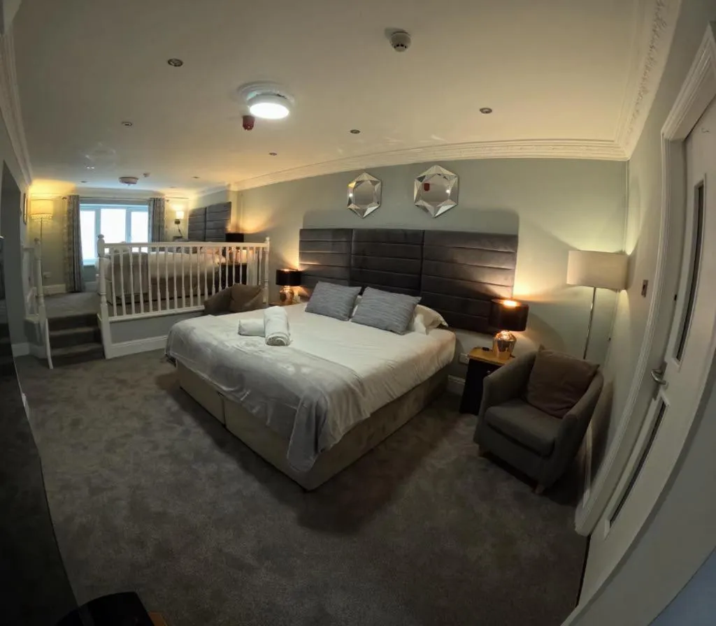 Bed in Ellan Vannin Hotel