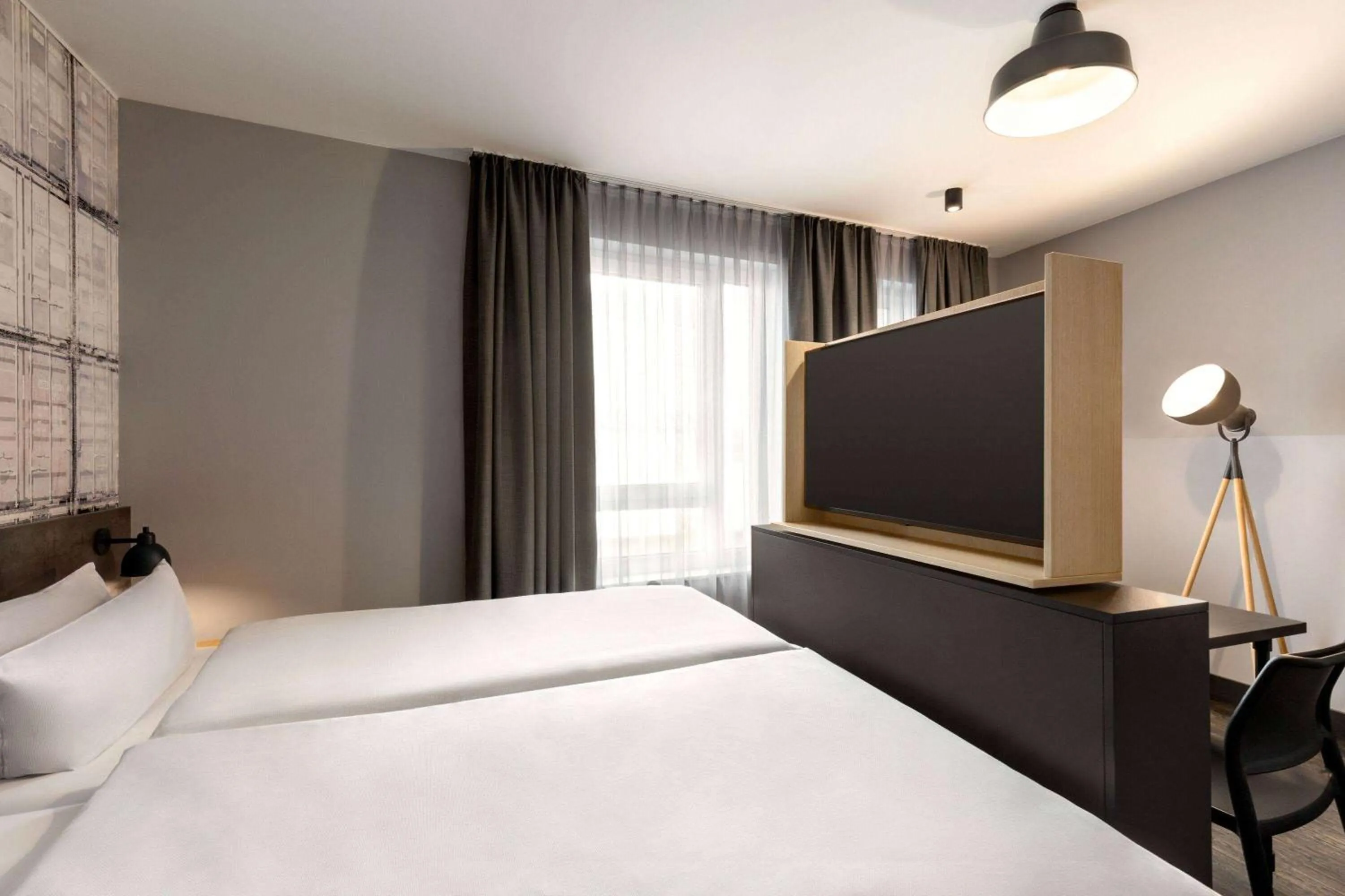 Photo of the whole room, Bed in Vienna House Easy by Wyndham Bremen City Apartments