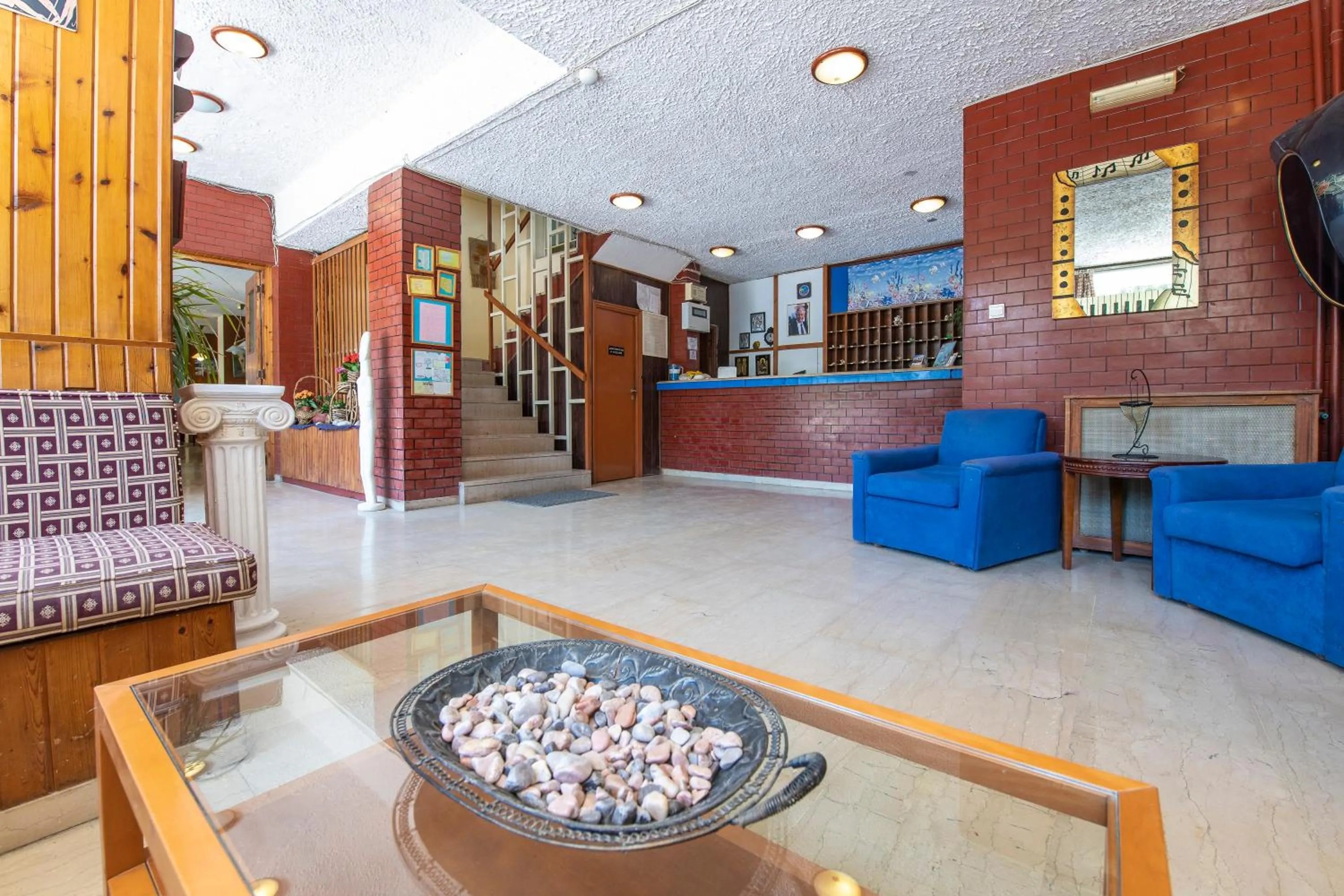 Decorative detail in Sun Hotel