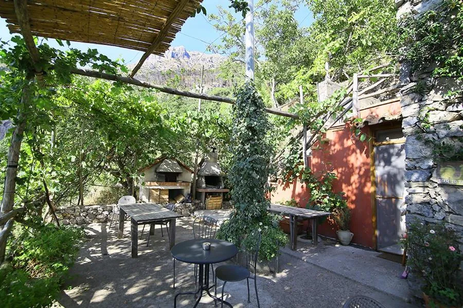 Patio in Colle dell'Ara