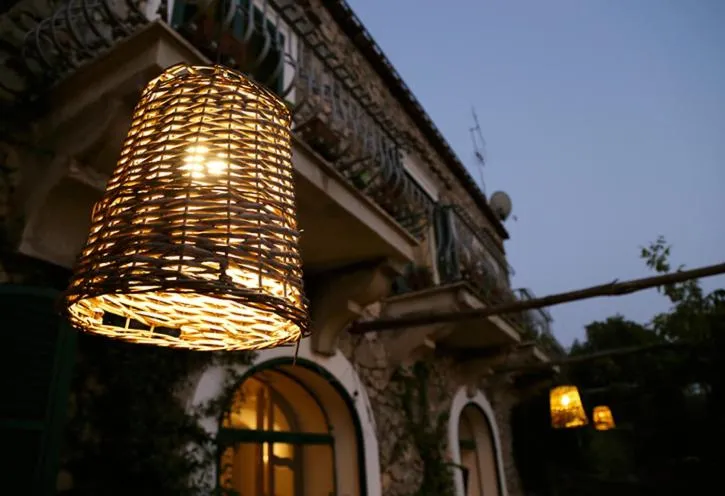 Property building in Colle dell'Ara