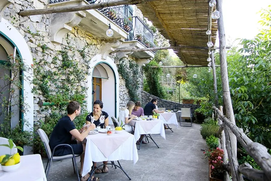 Patio in Colle dell'Ara
