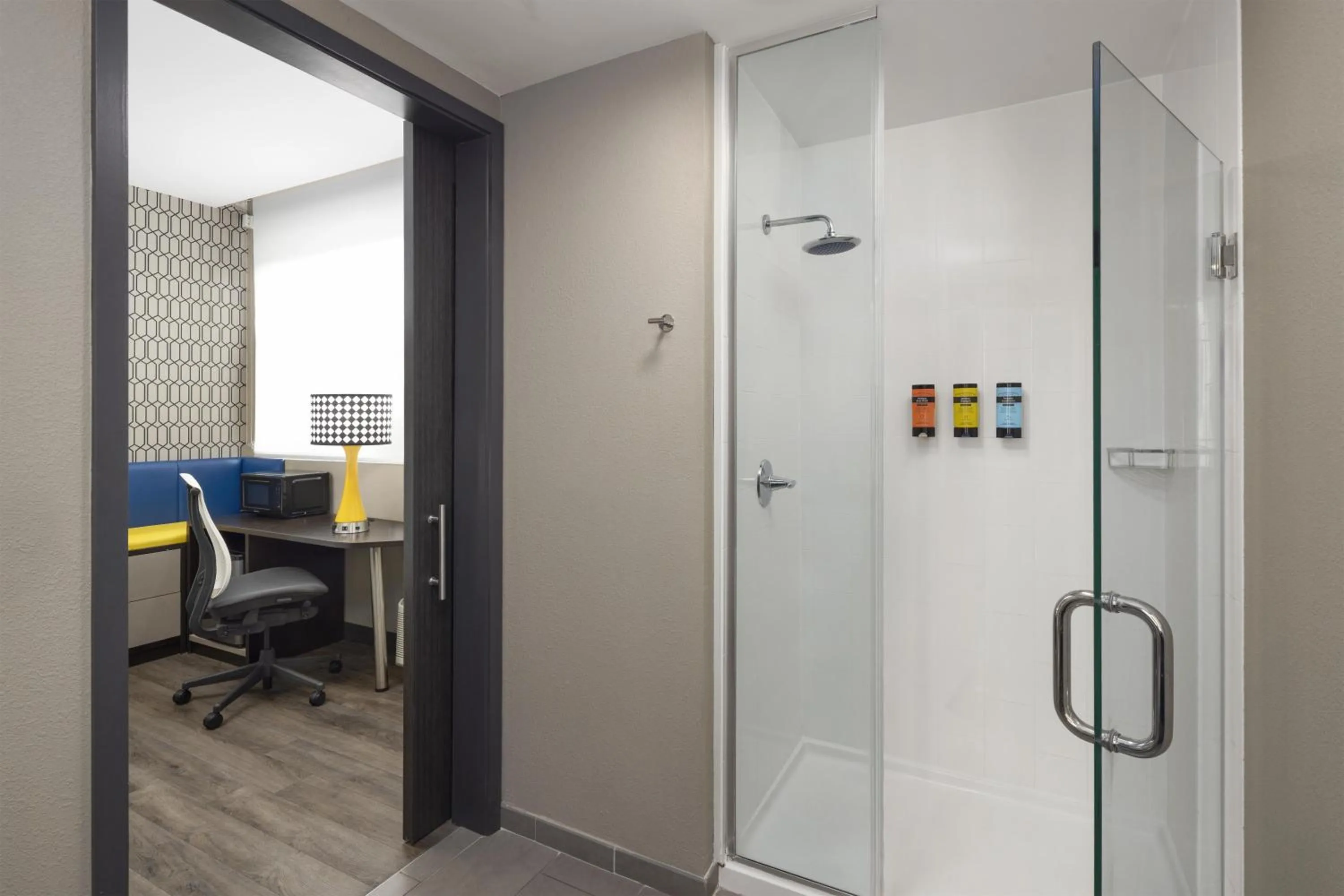 Bathroom in GLo Best Western Nashville Airport