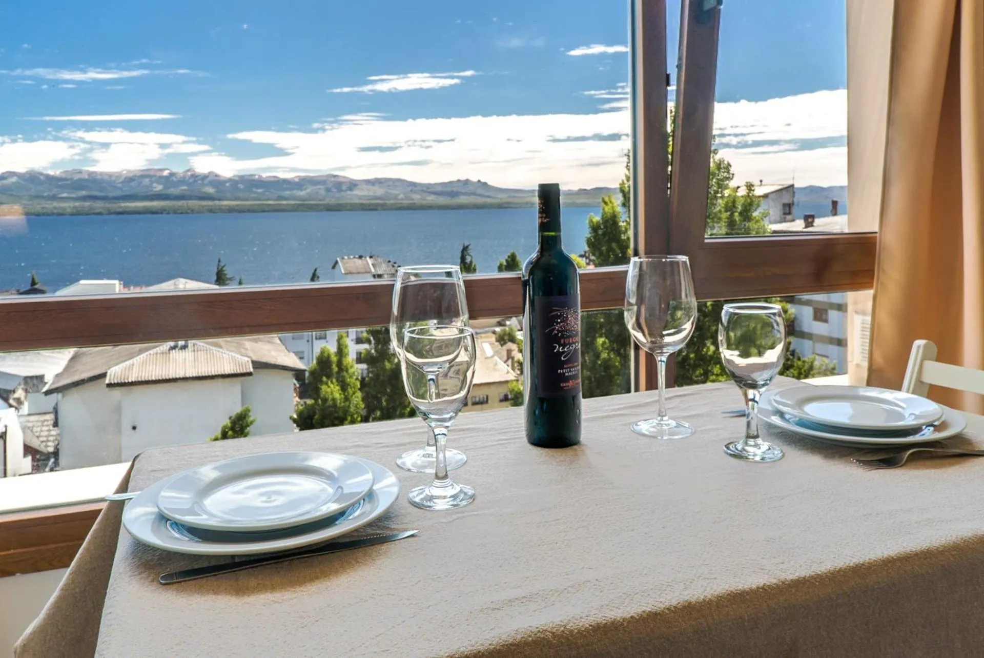 Bariloche vista al lago, piscina, pleno centro