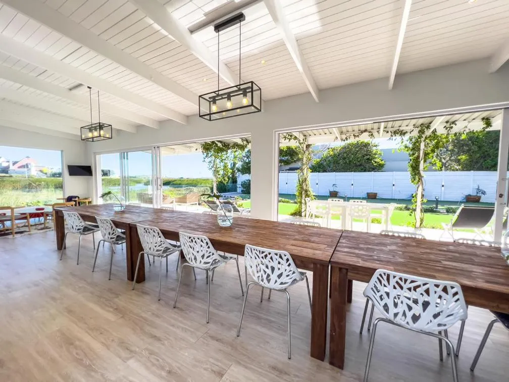 Restaurant/places to eat in Peach on Beach Boutique Guesthouse