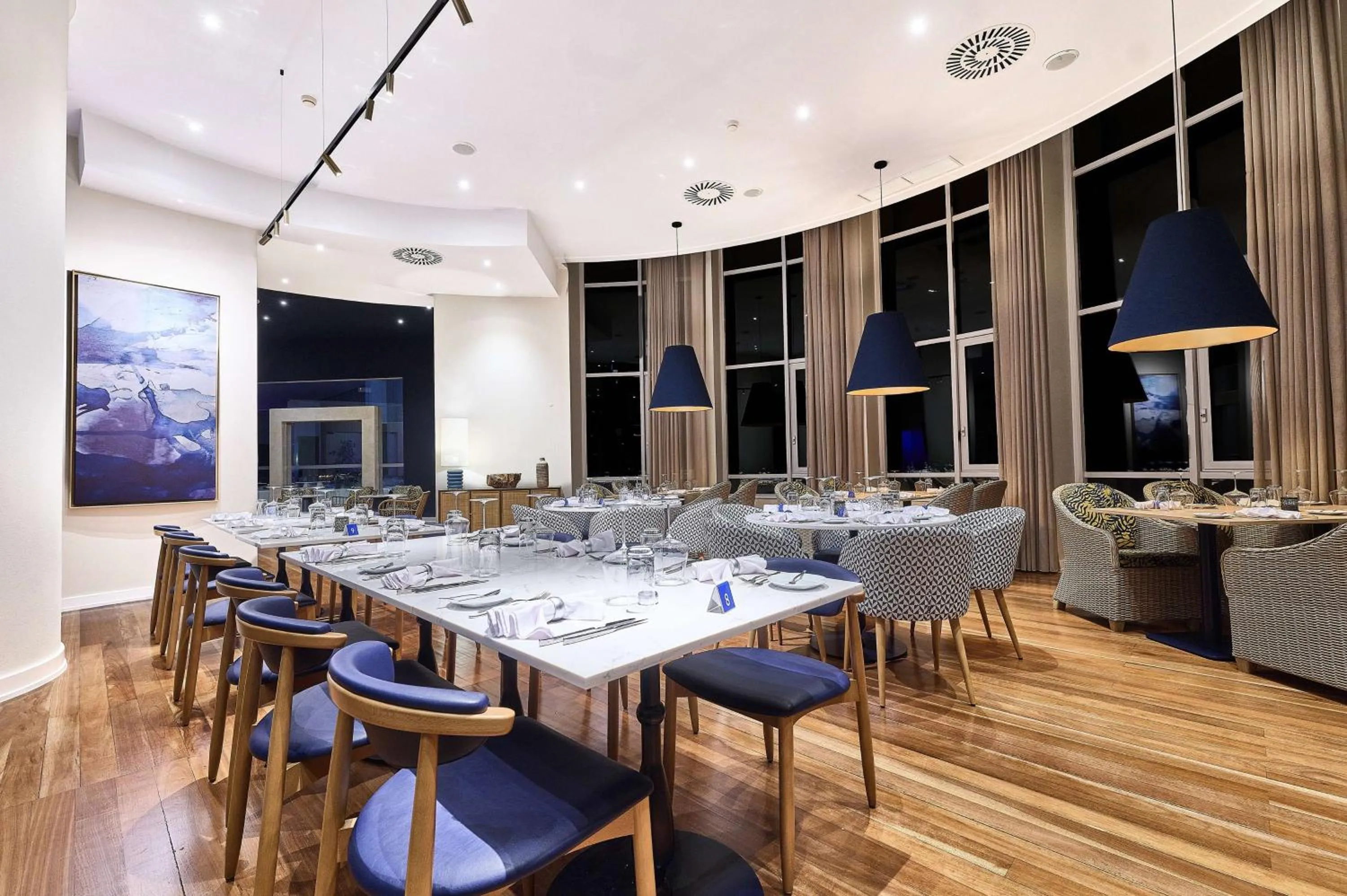 Restaurant/places to eat in TRYP by Wyndham Lisboa Caparica Mar