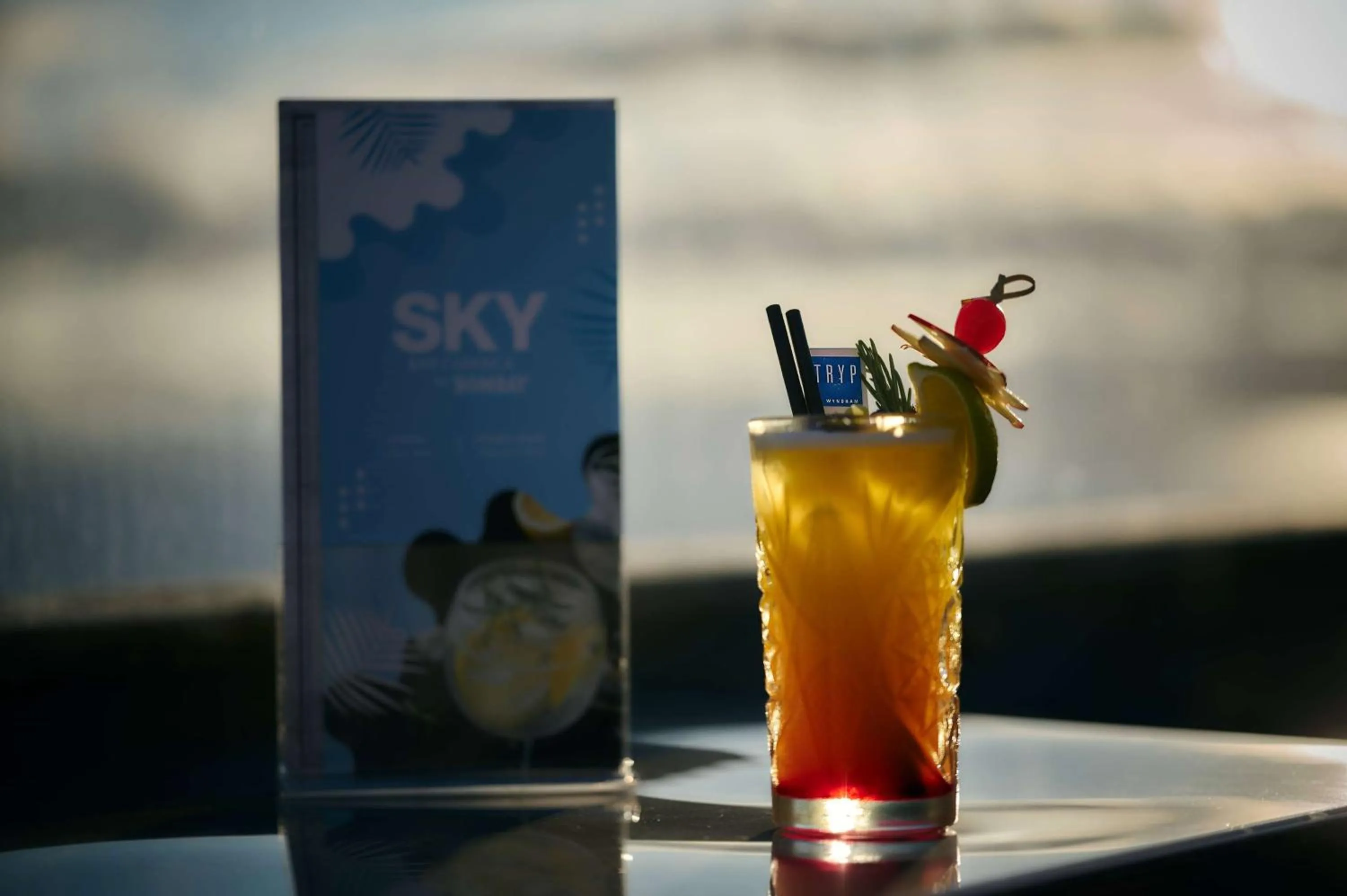 Restaurant/places to eat in TRYP by Wyndham Lisboa Caparica Mar